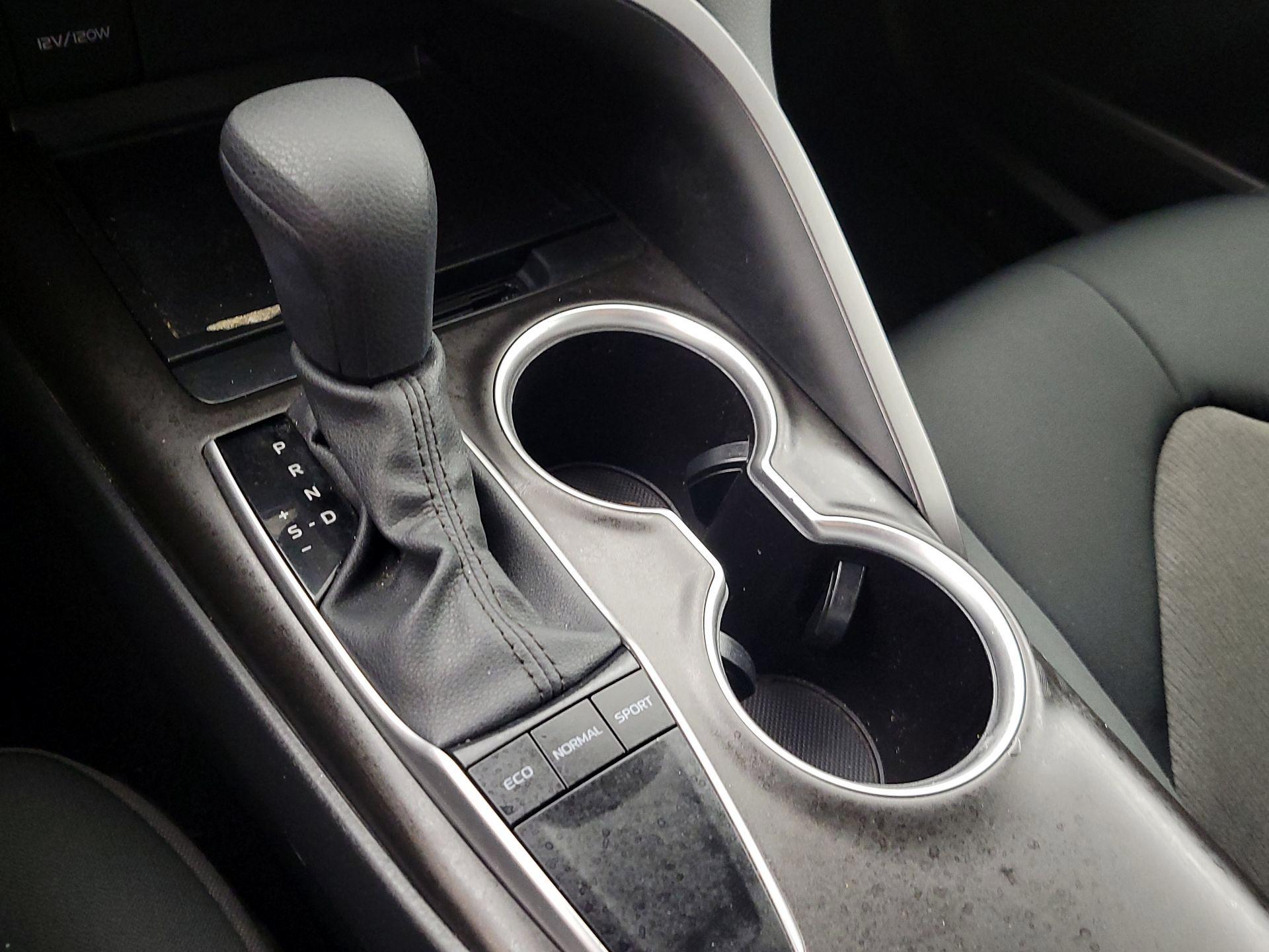 Thumbnail: 2024 Toyota Camry - 17