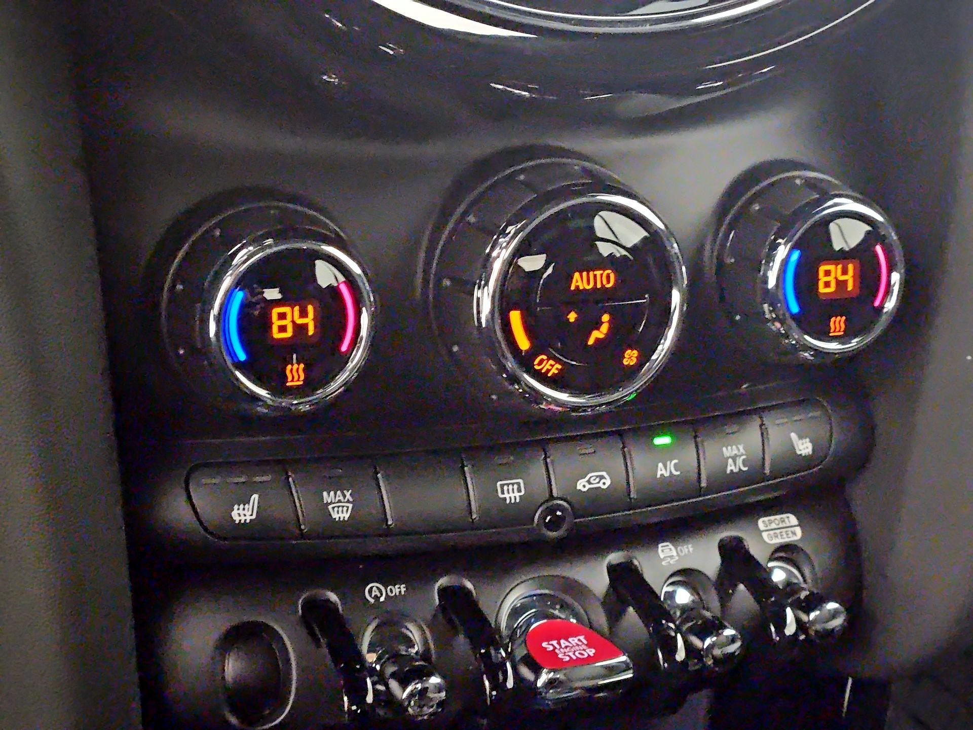 Thumbnail: 2023 MINI Cooper - 17