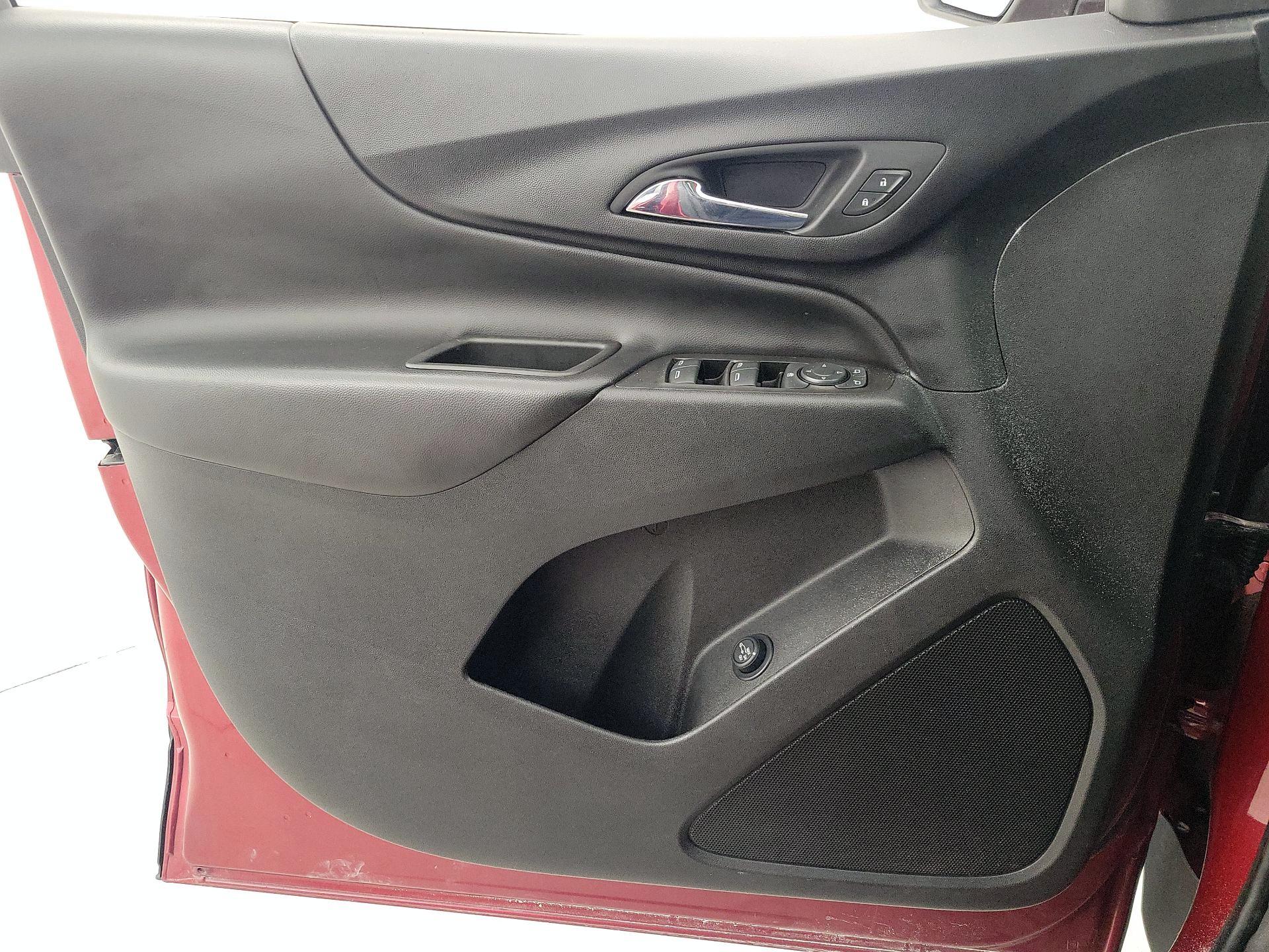 Thumbnail: 2022 Chevrolet Equinox - 12