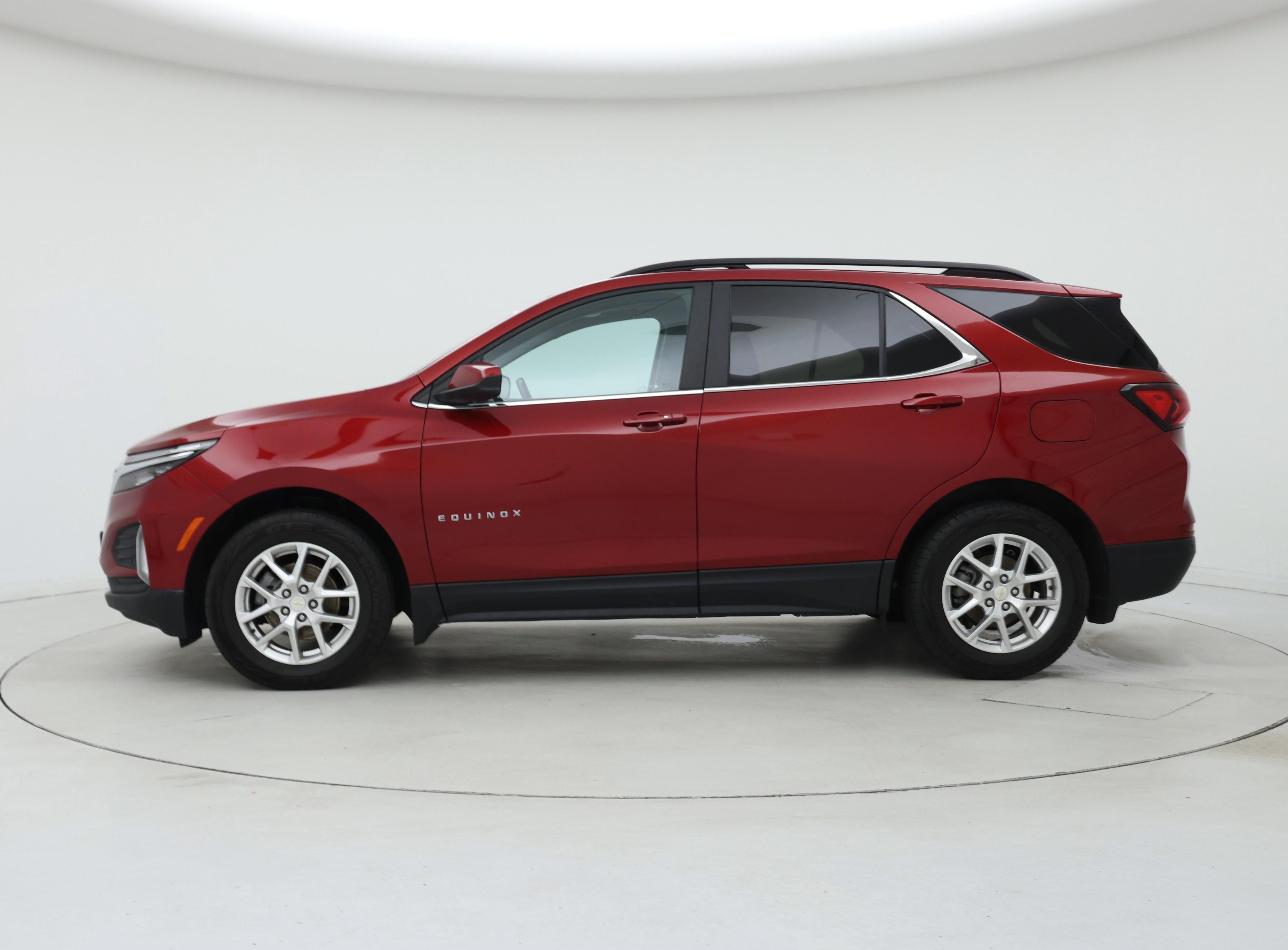Thumbnail: 2022 Chevrolet Equinox - 3