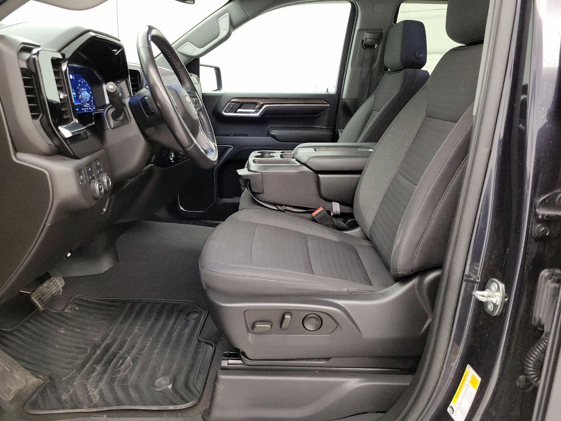 Thumbnail: 2022 Chevrolet Silverado 1500 - 11