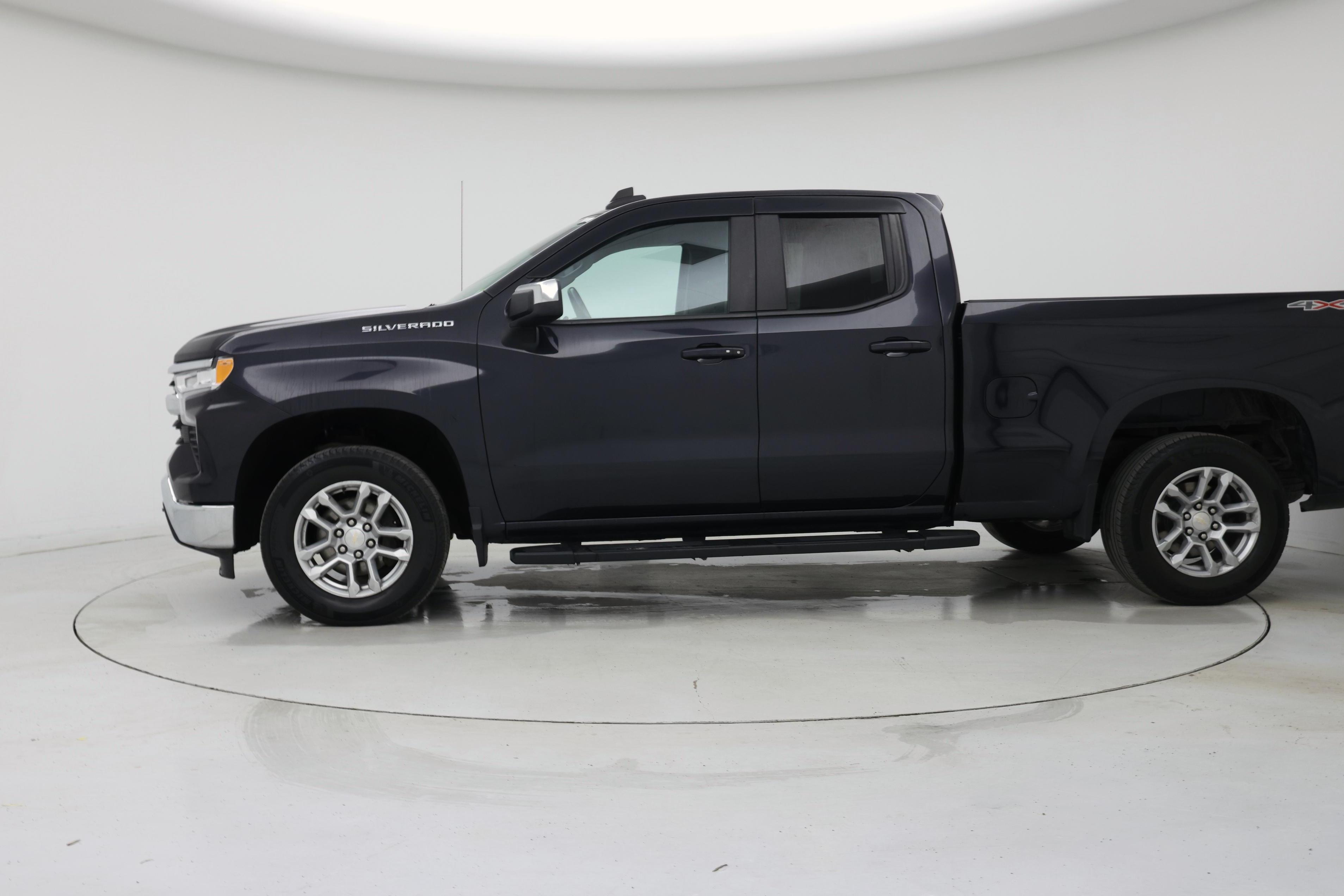 Thumbnail: 2022 Chevrolet Silverado 1500 - 3