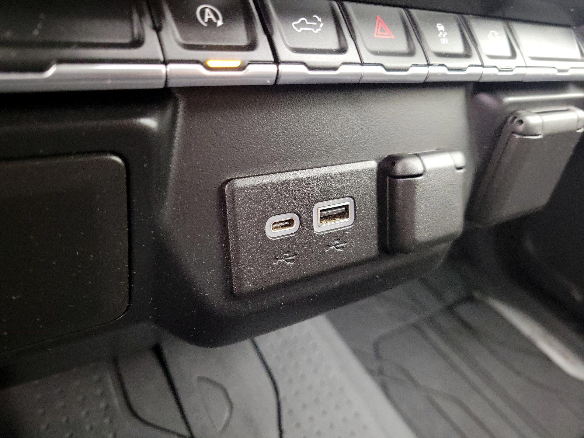 Thumbnail: 2021 Chevrolet Silverado 1500 - 18