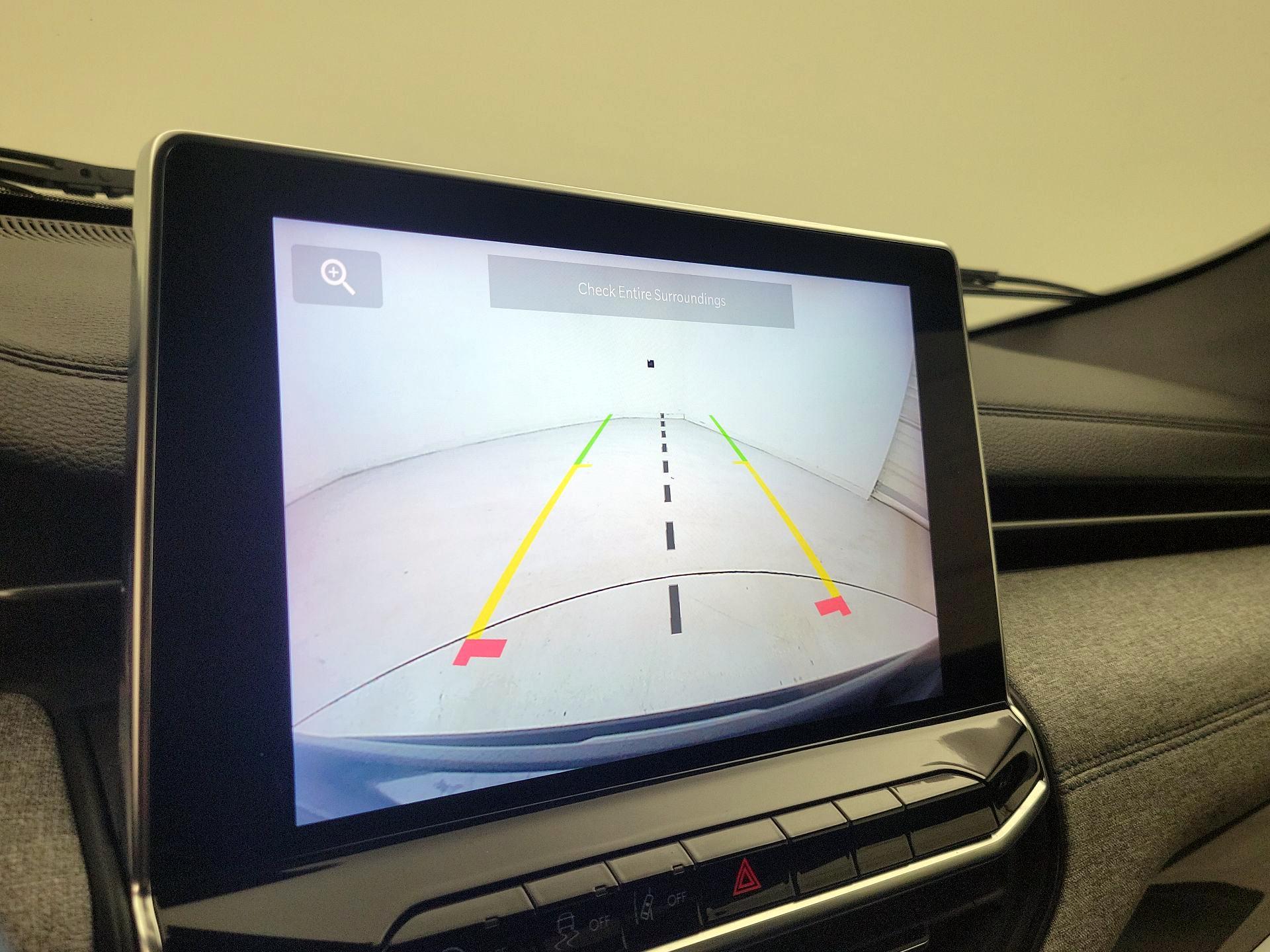 Thumbnail: 2023 Jeep Compass - 14