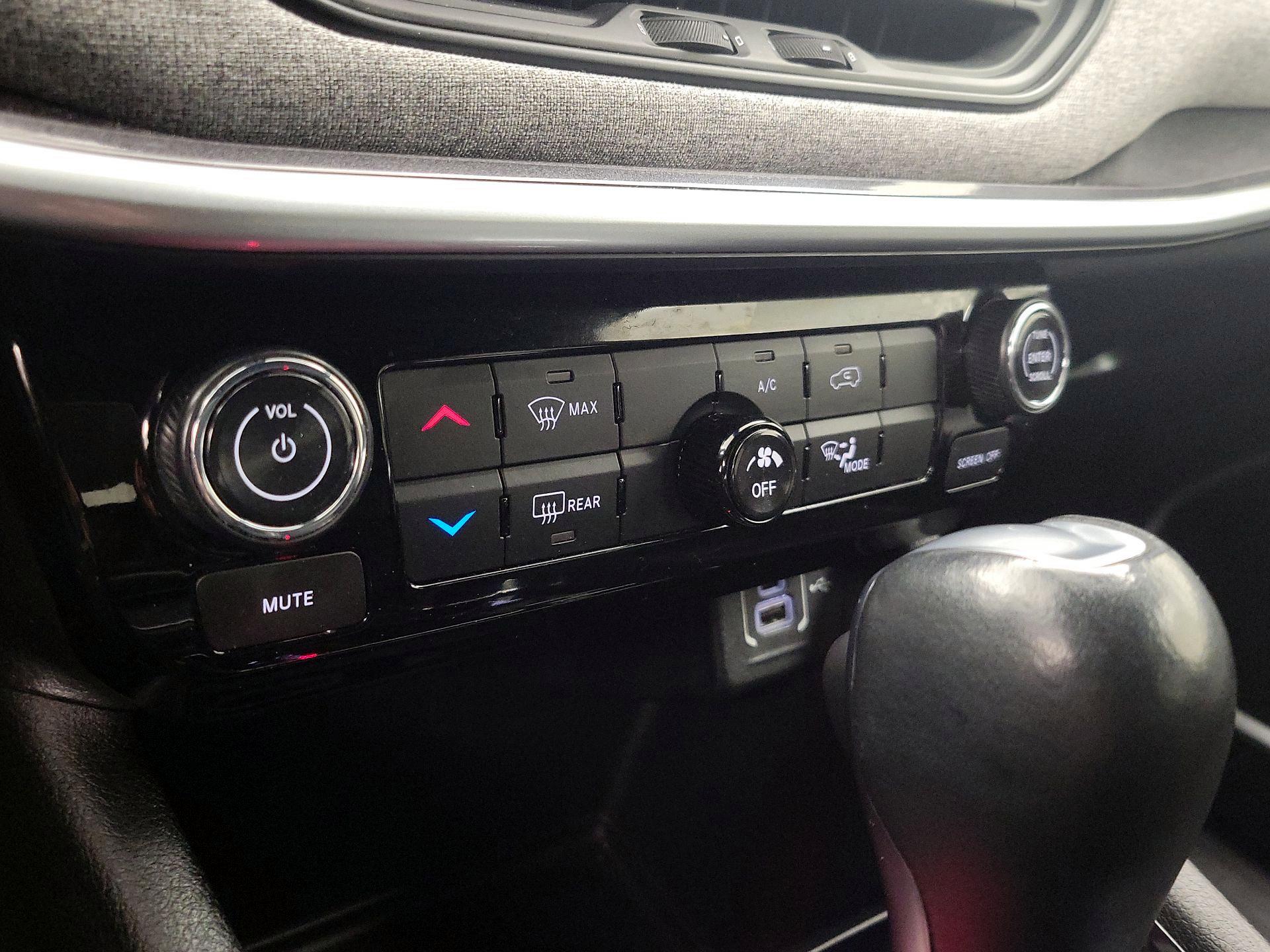 Thumbnail: 2023 Jeep Compass - 16