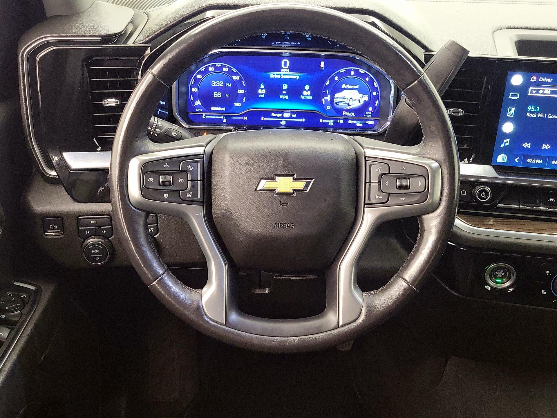 Thumbnail: 2022 Chevrolet Silverado 1500 - 10