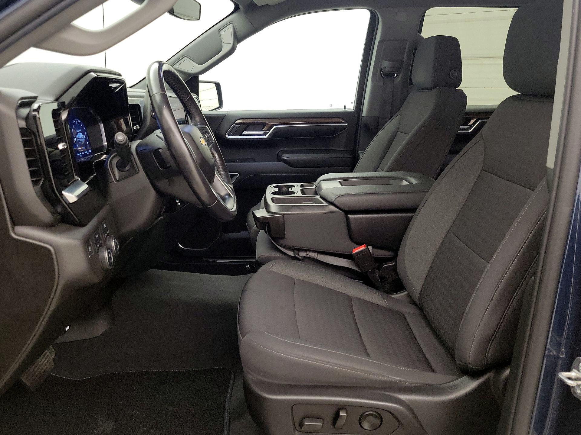 Thumbnail: 2022 Chevrolet Silverado 1500 - 11