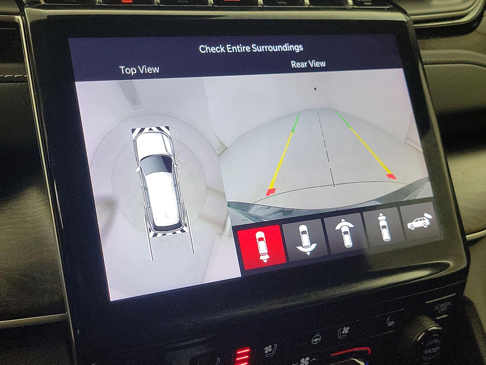 Thumbnail: 2023 Jeep Grand Cherokee - 15