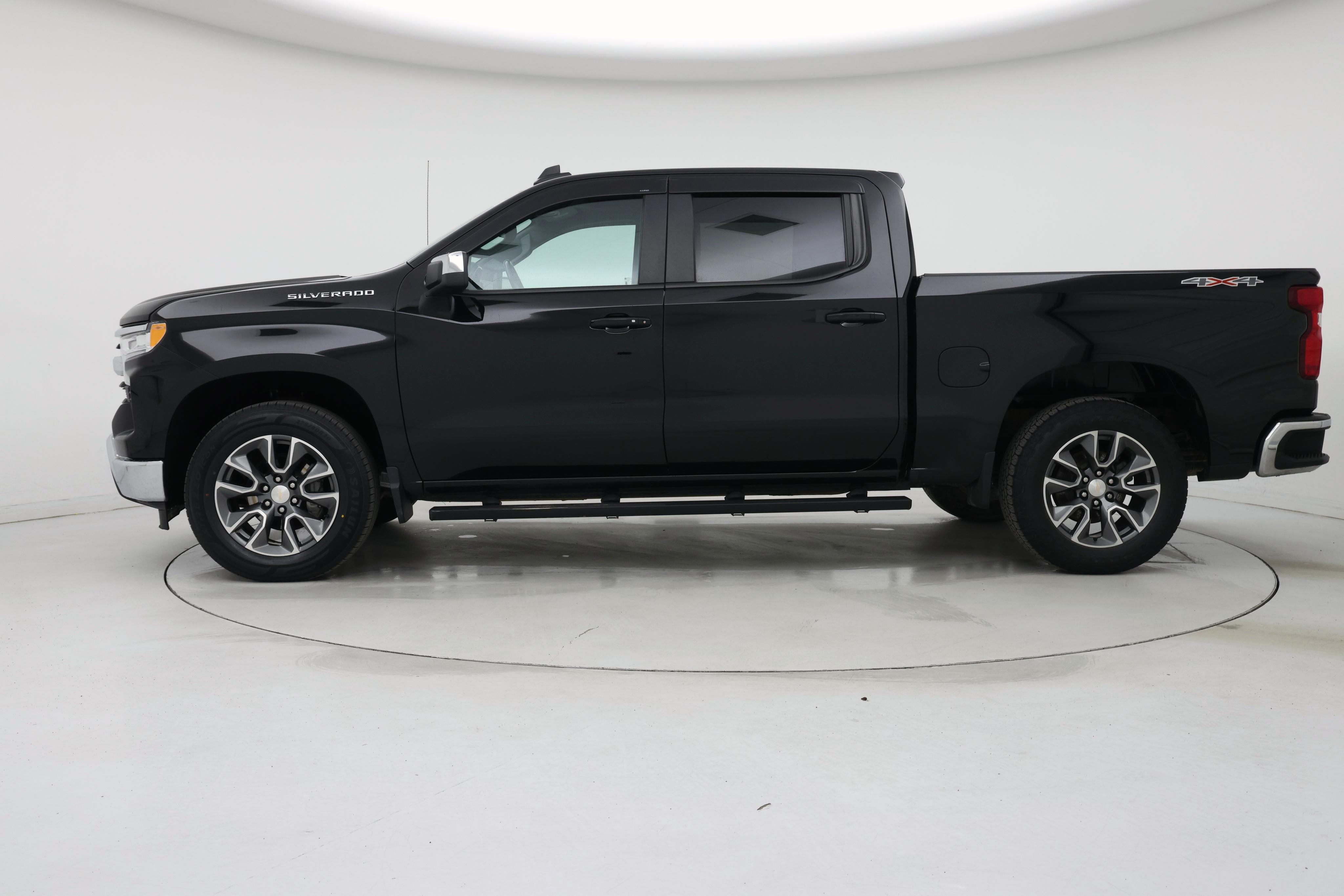 Thumbnail: 2022 Chevrolet Silverado 1500 - 3