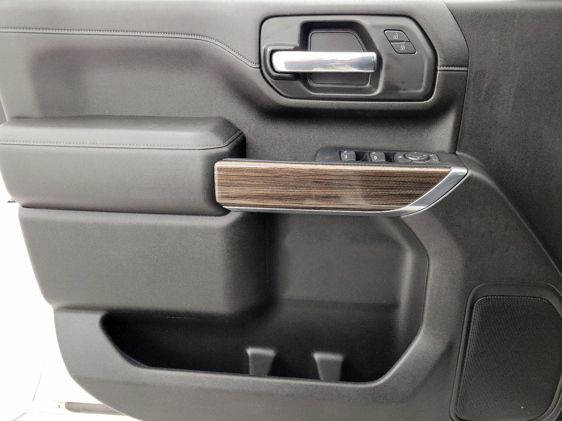 Thumbnail: 2022 Chevrolet Silverado 3500 - 12