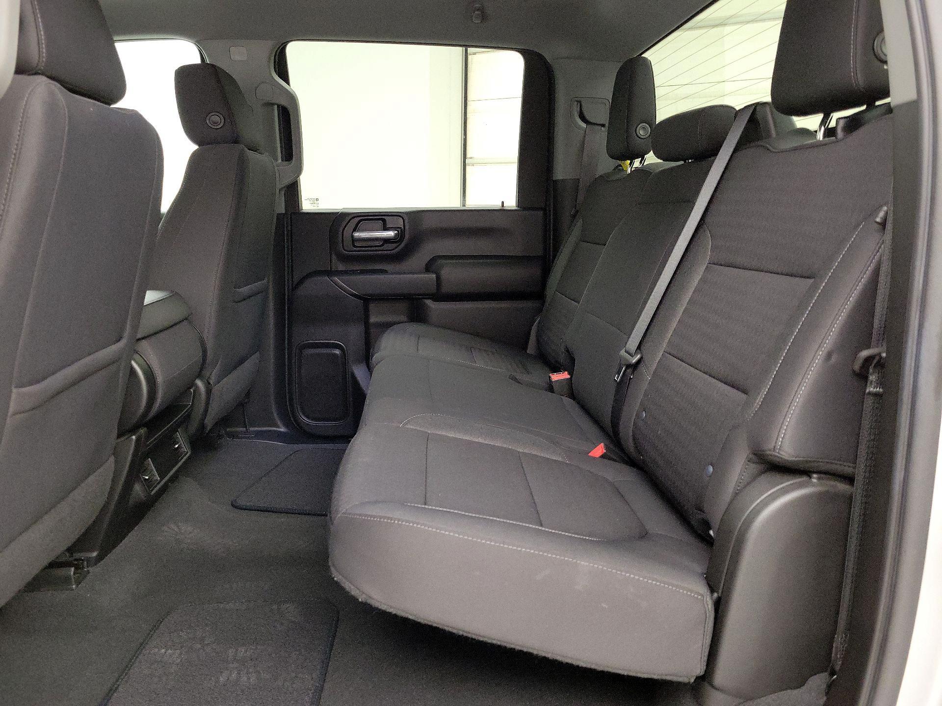 Thumbnail: 2022 Chevrolet Silverado 3500 - 19