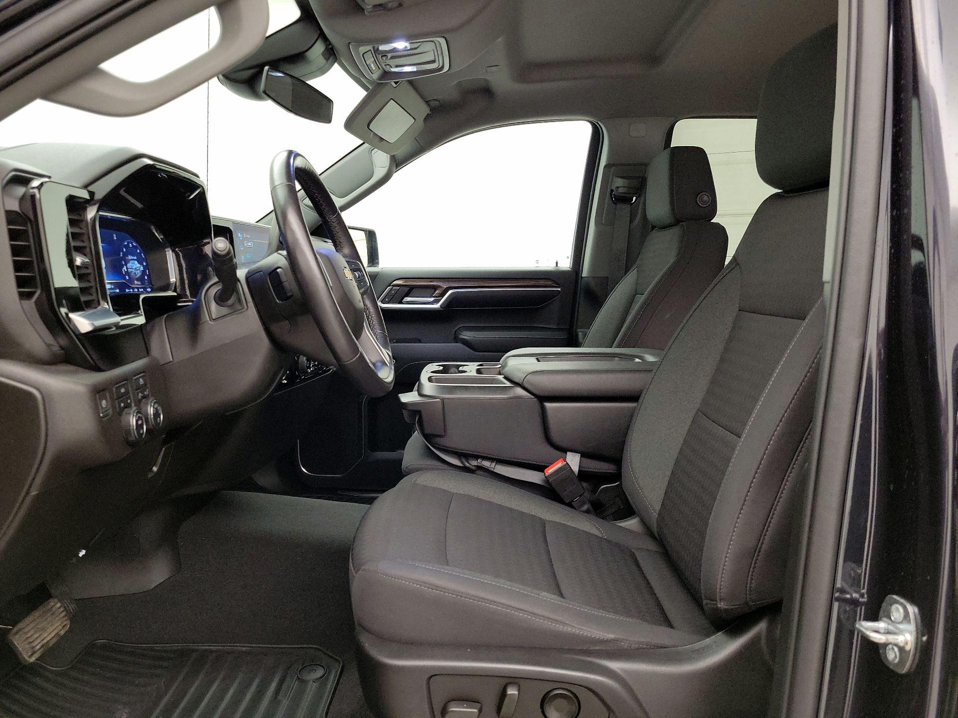 Thumbnail: 2022 Chevrolet Silverado 1500 - 11