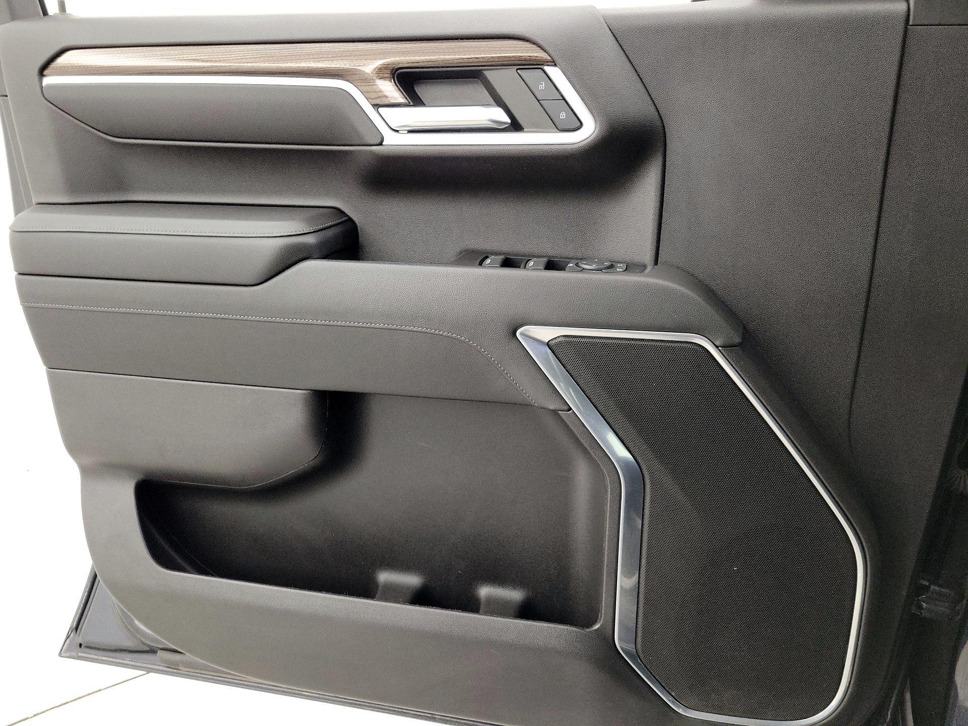 Thumbnail: 2022 Chevrolet Silverado 1500 - 12