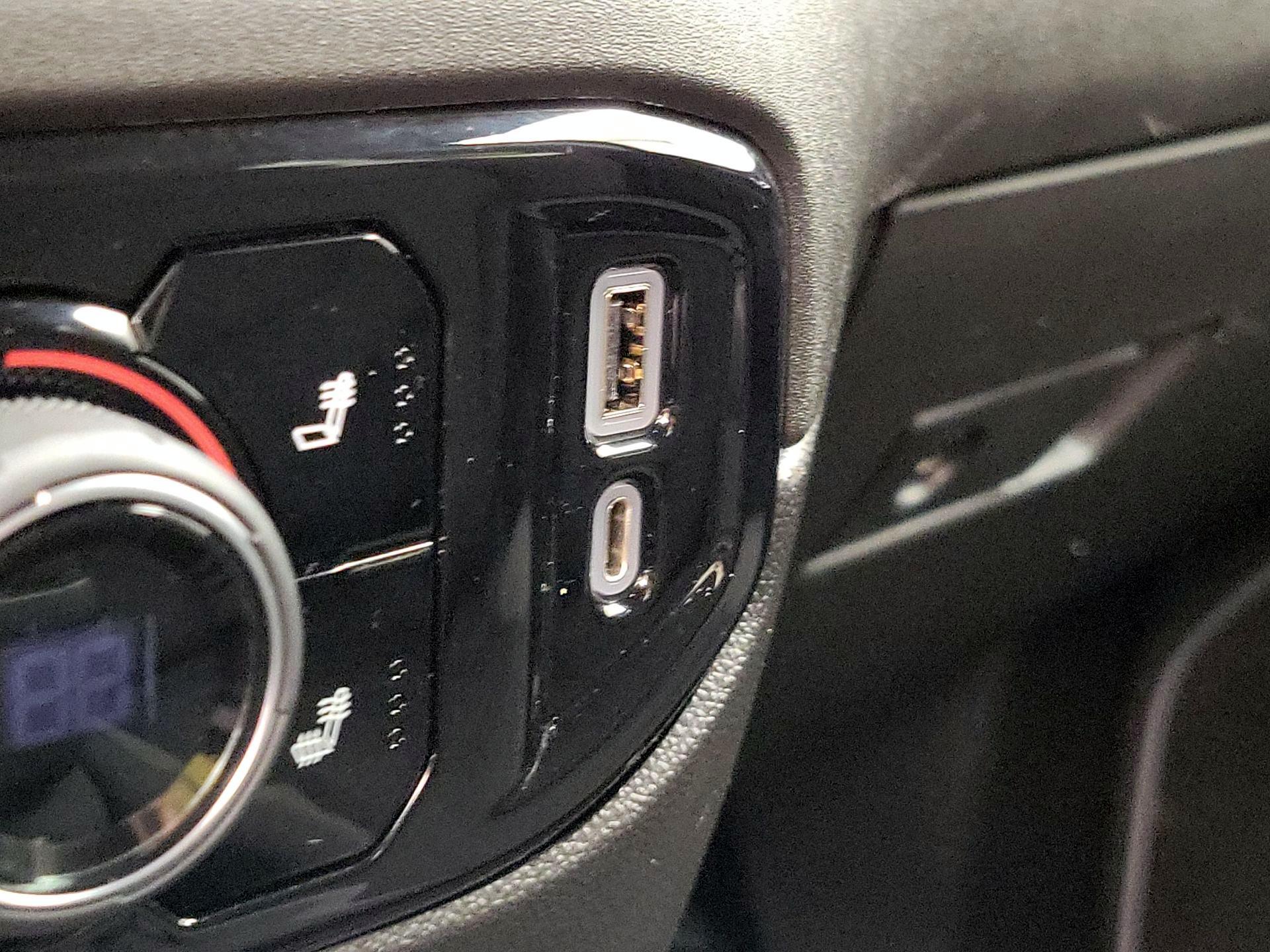 Thumbnail: 2022 Chevrolet Silverado 1500 - 18