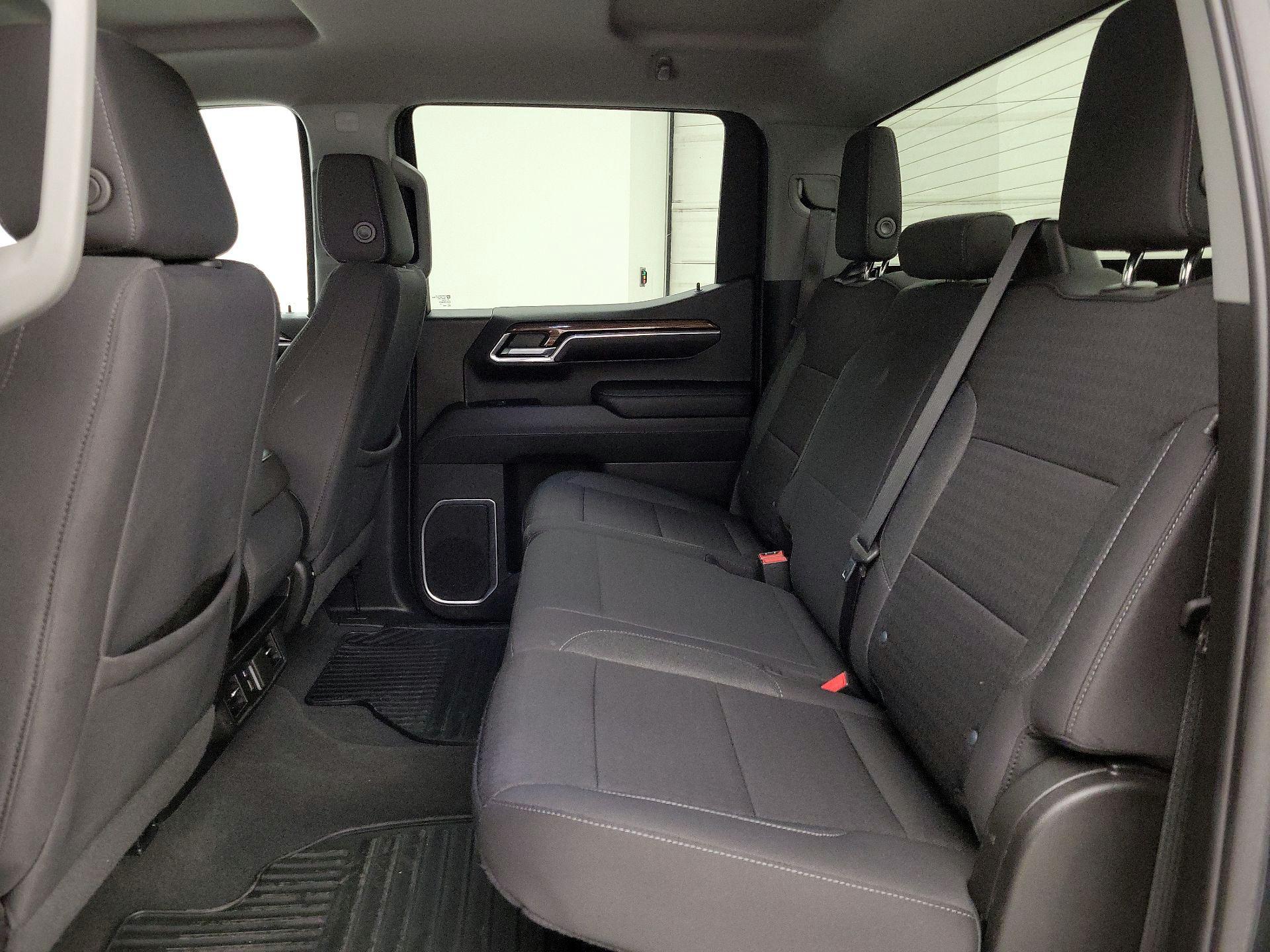 Thumbnail: 2022 Chevrolet Silverado 1500 - 19