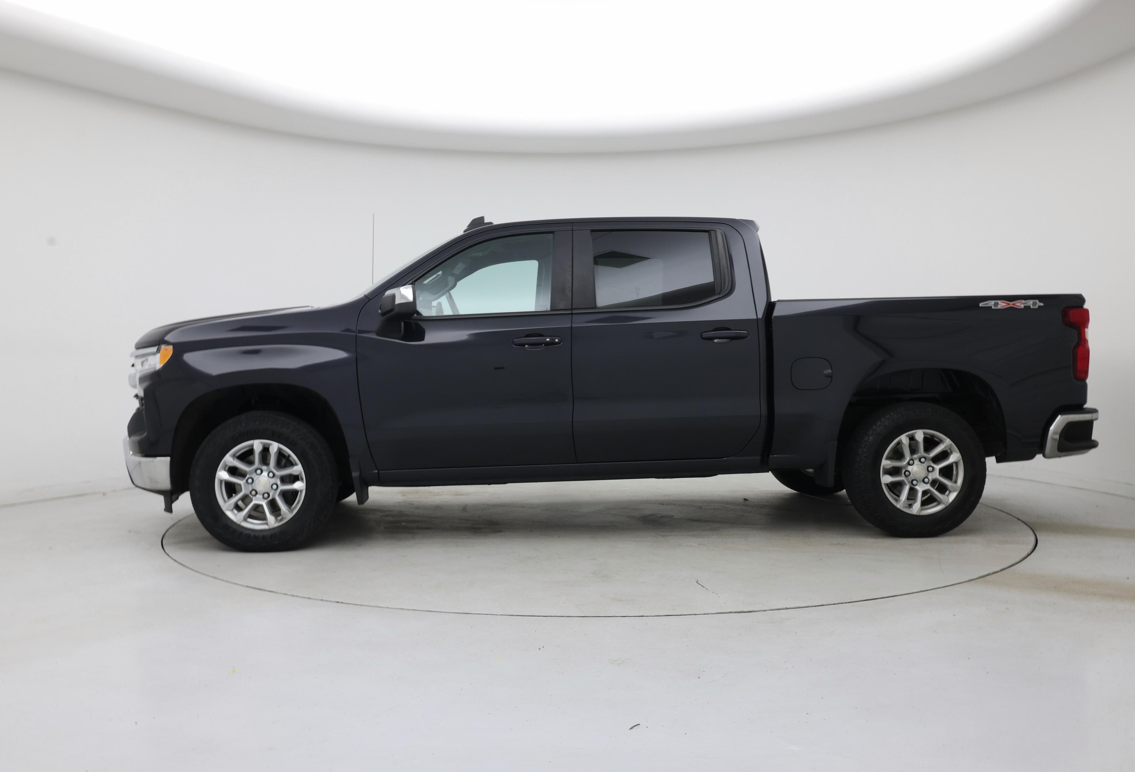 Thumbnail: 2022 Chevrolet Silverado 1500 - 3