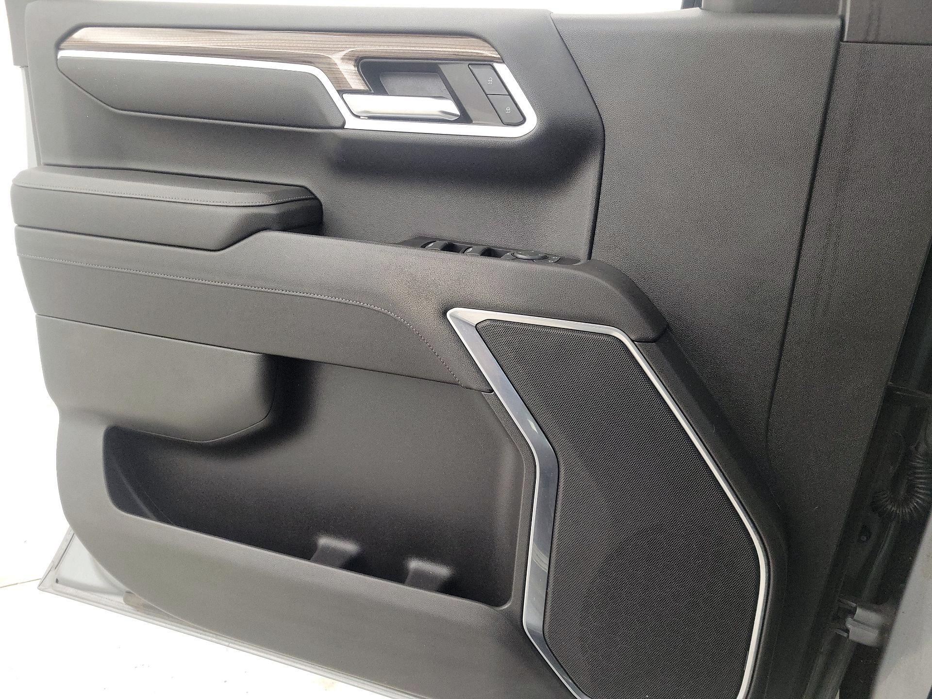 Thumbnail: 2023 Chevrolet Silverado 1500 - 12