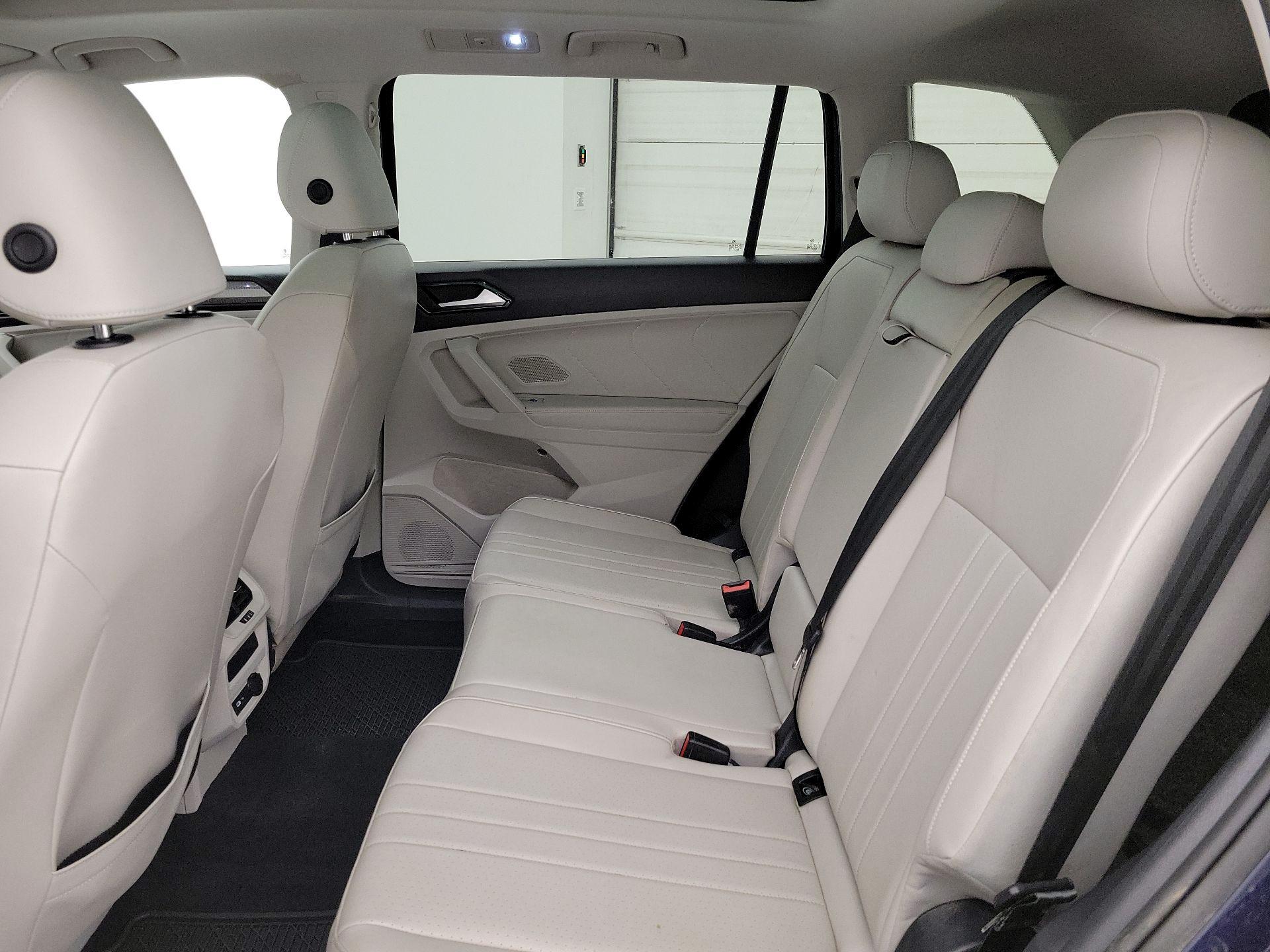 Thumbnail: 2022 Volkswagen Tiguan - 20