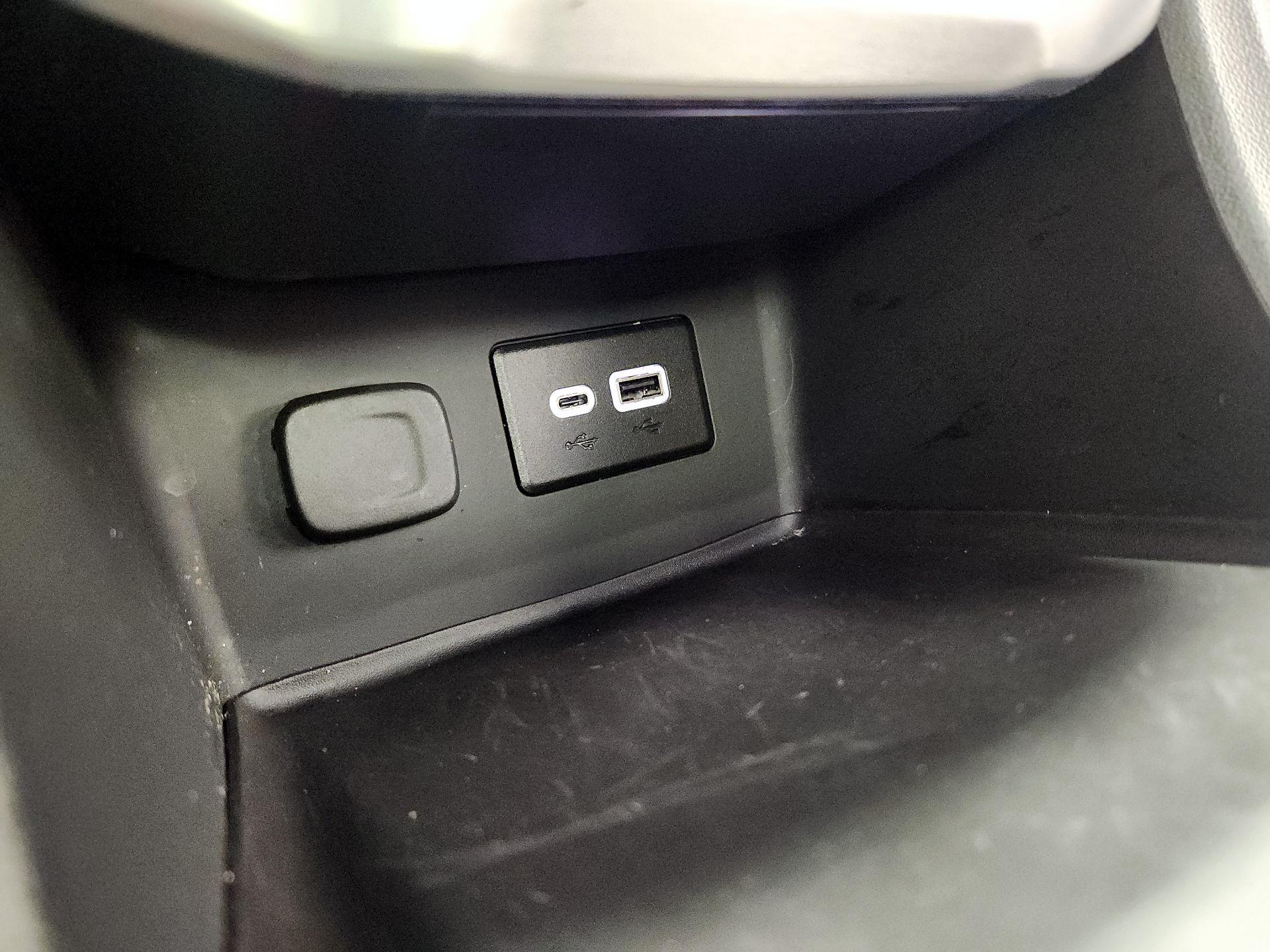 Thumbnail: 2023 GMC Acadia - 18