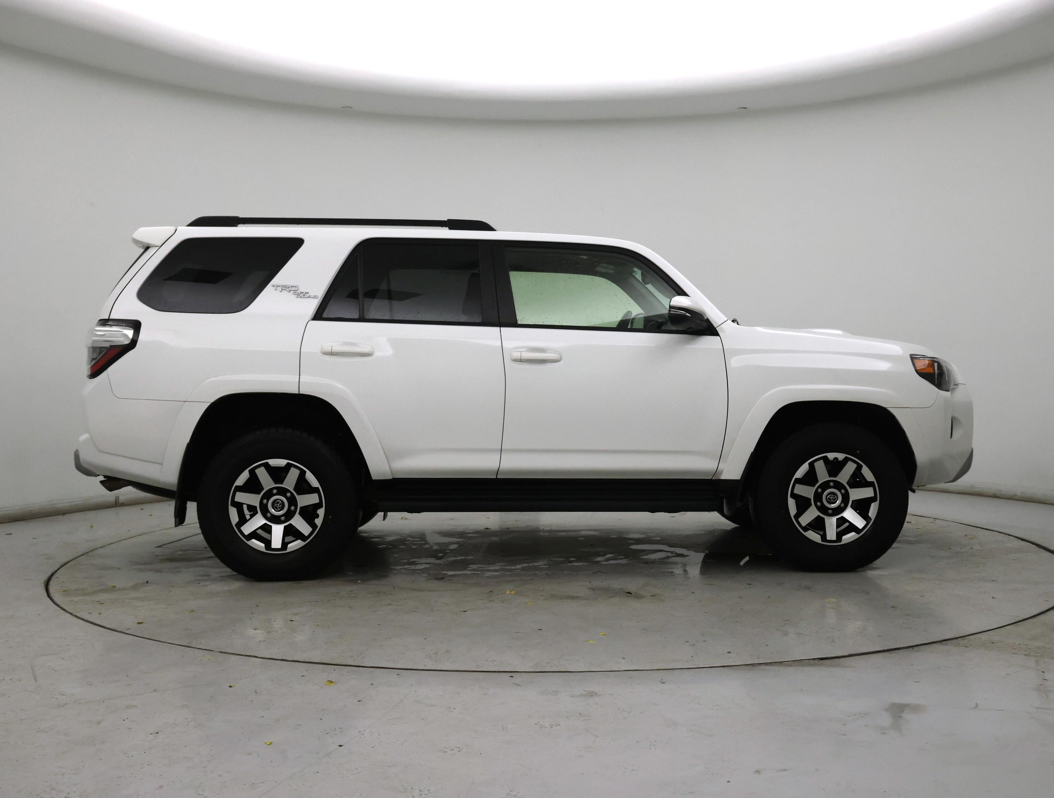 Thumbnail: 2024 Toyota 4Runner - 7