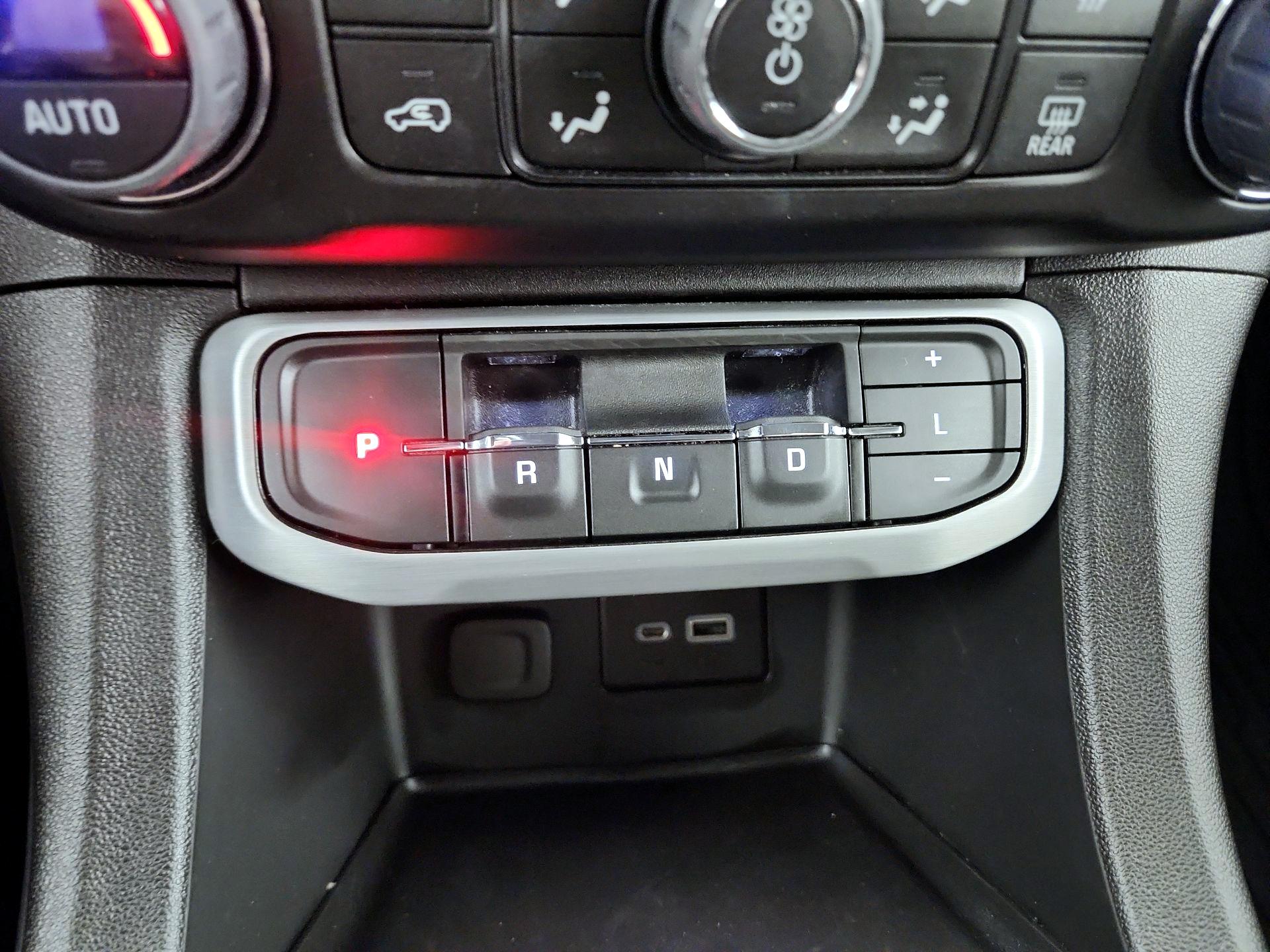 Thumbnail: 2023 GMC Acadia - 17