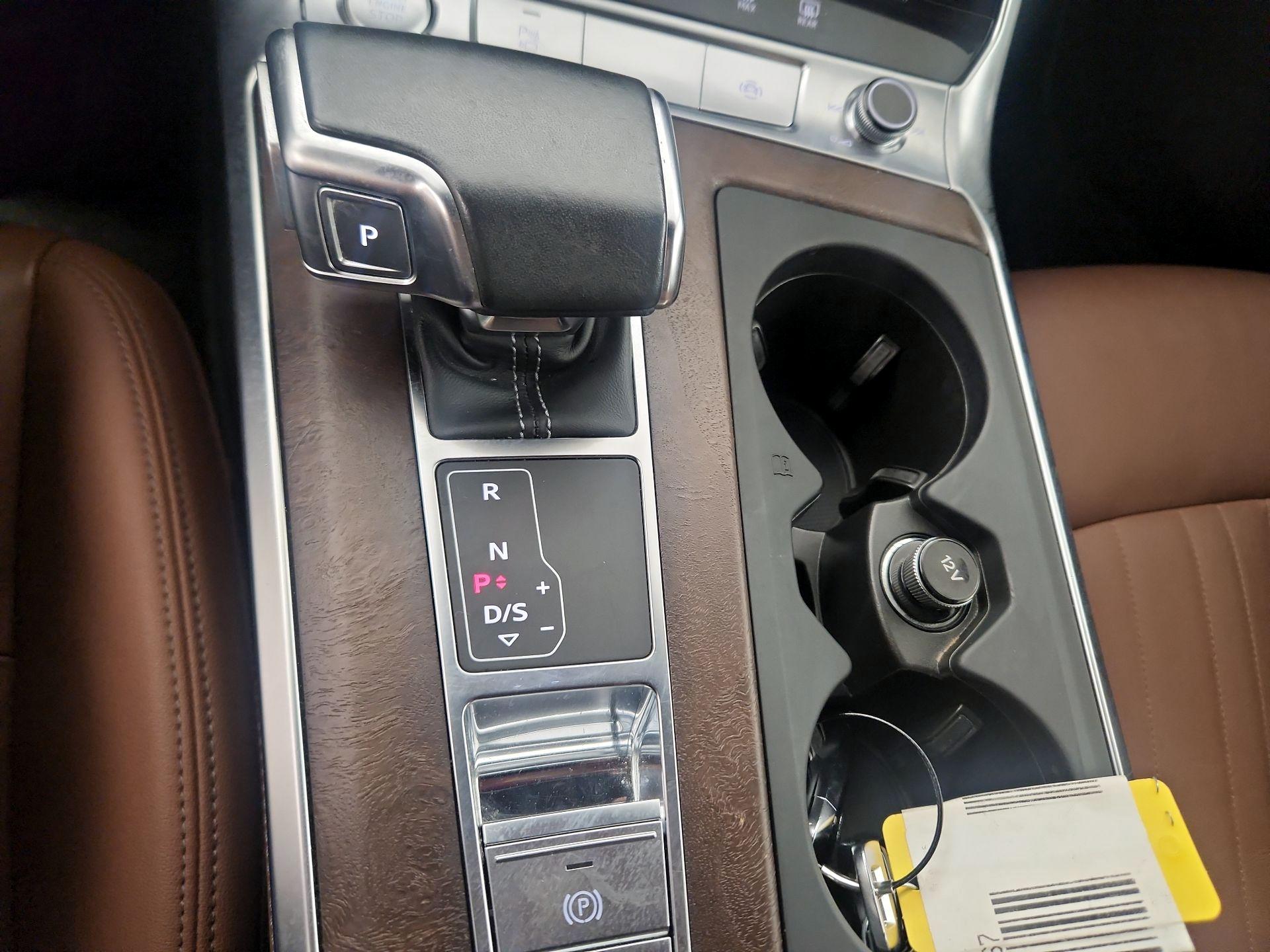 Thumbnail: 2020 Audi A6 - 16