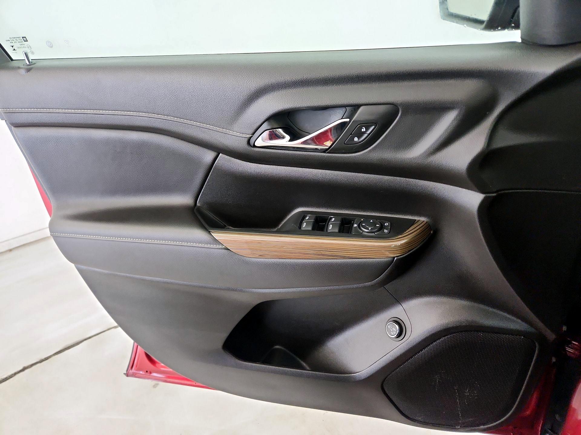 Thumbnail: 2023 GMC Acadia - 12