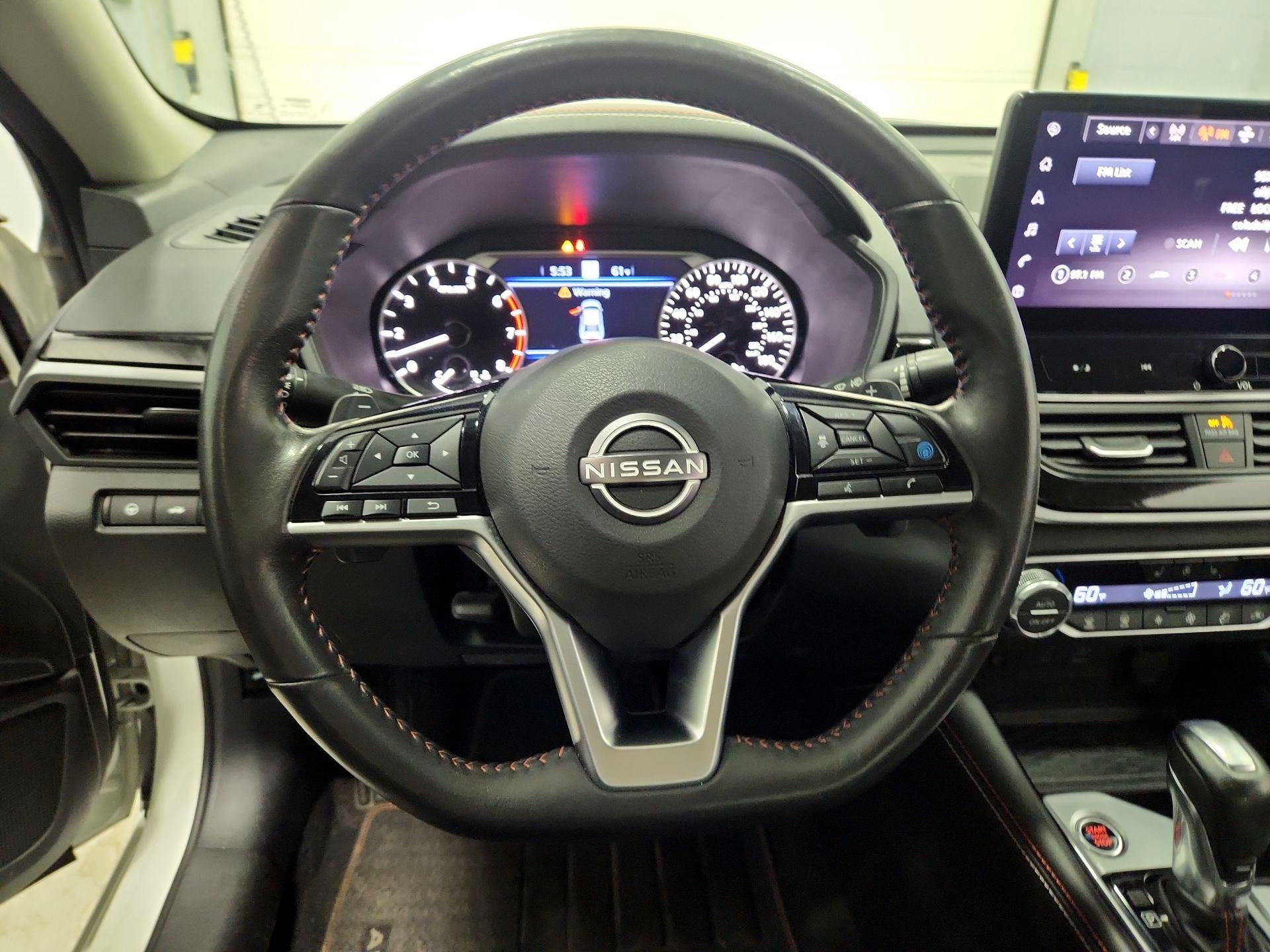 Thumbnail: 2023 Nissan Altima - 10