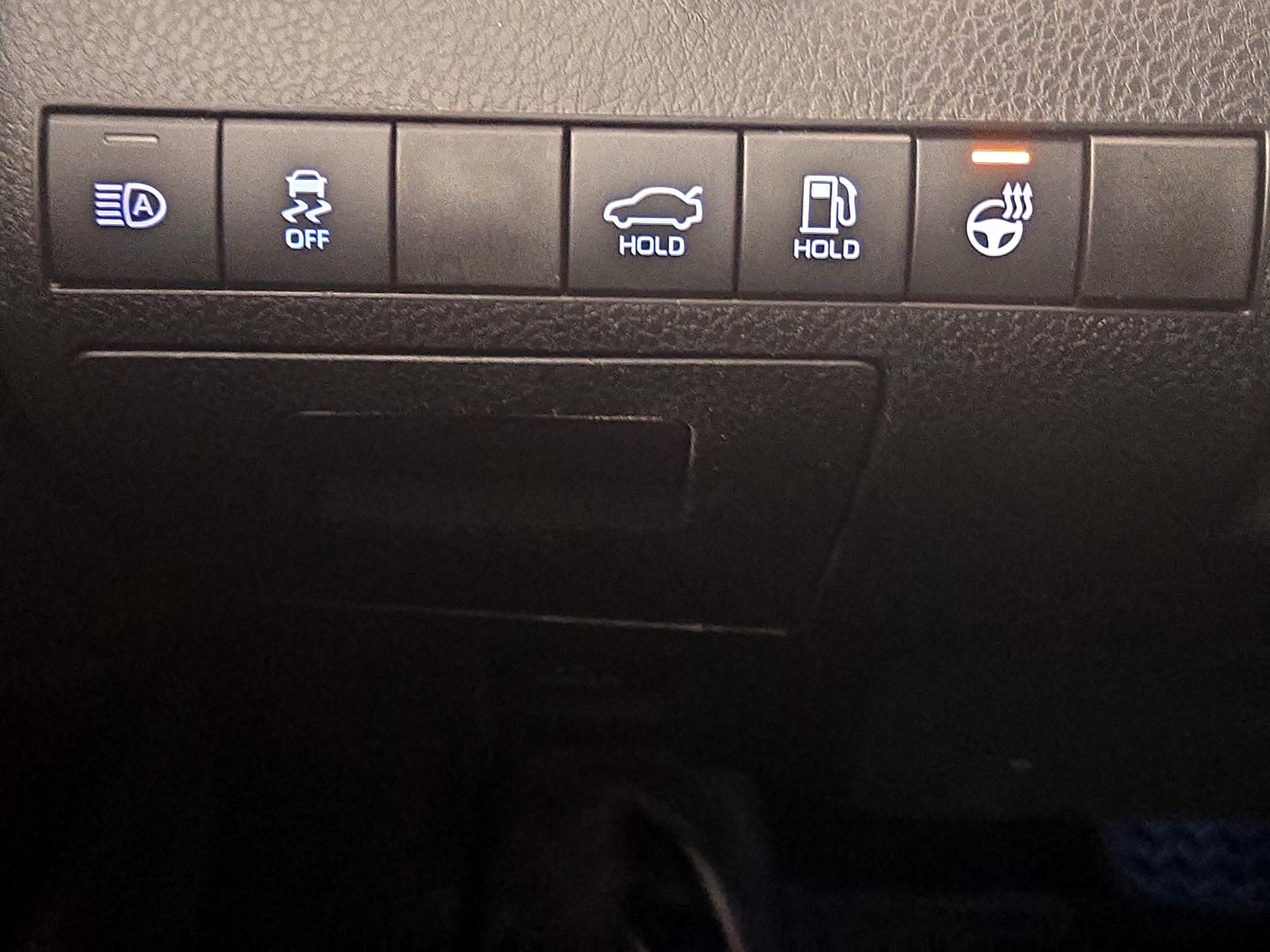 Thumbnail: 2020 Toyota Camry - 13