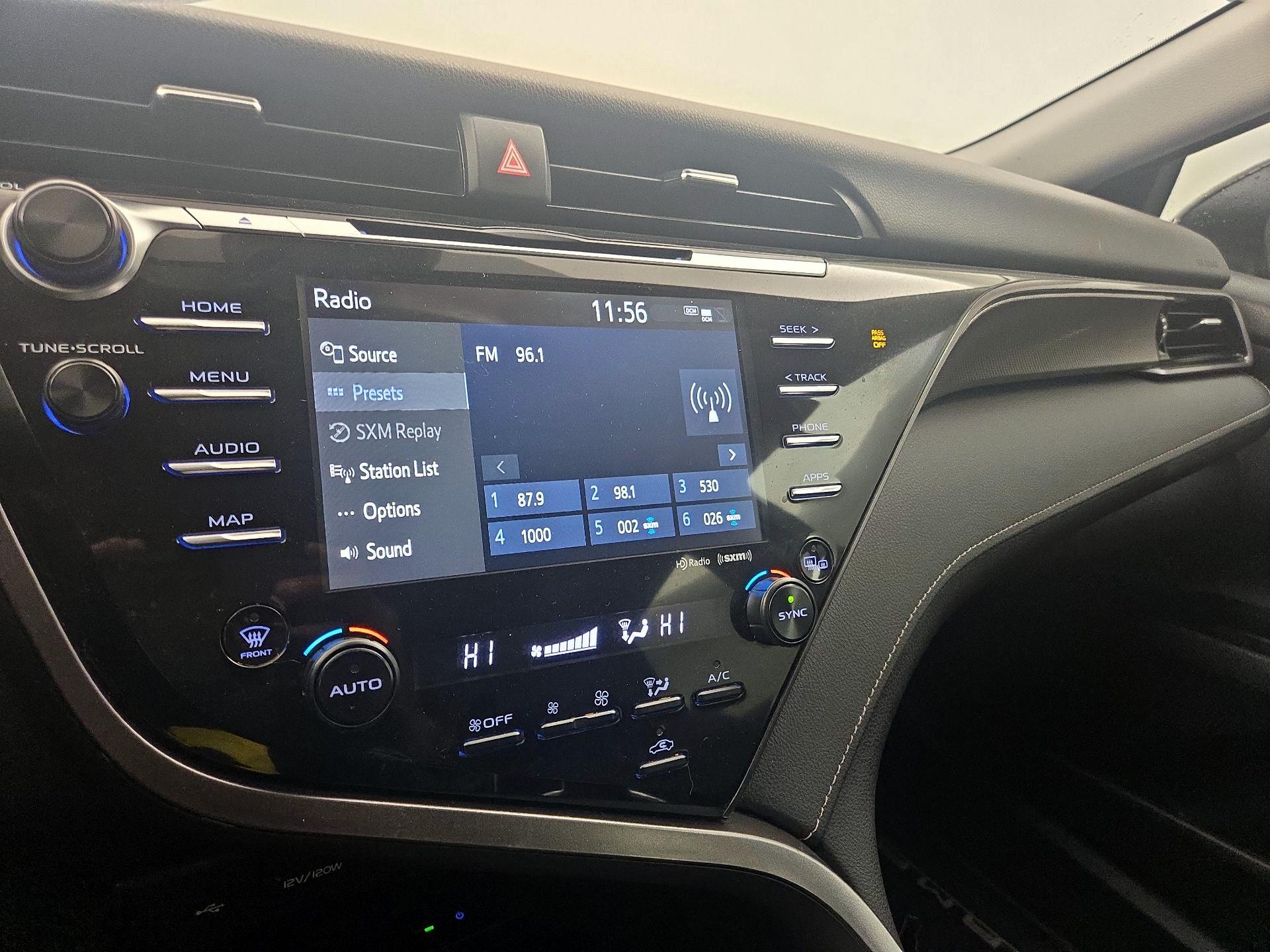 Thumbnail: 2020 Toyota Camry - 15