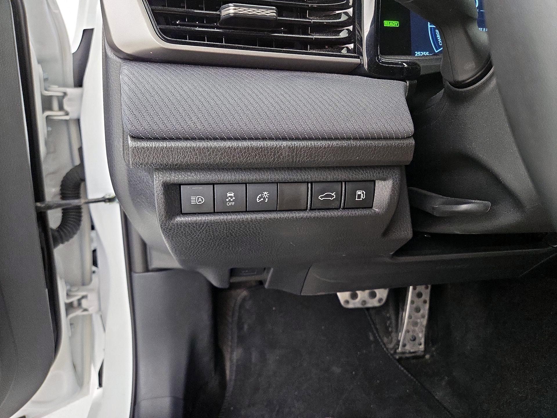 Thumbnail: 2025 Toyota Camry - 13