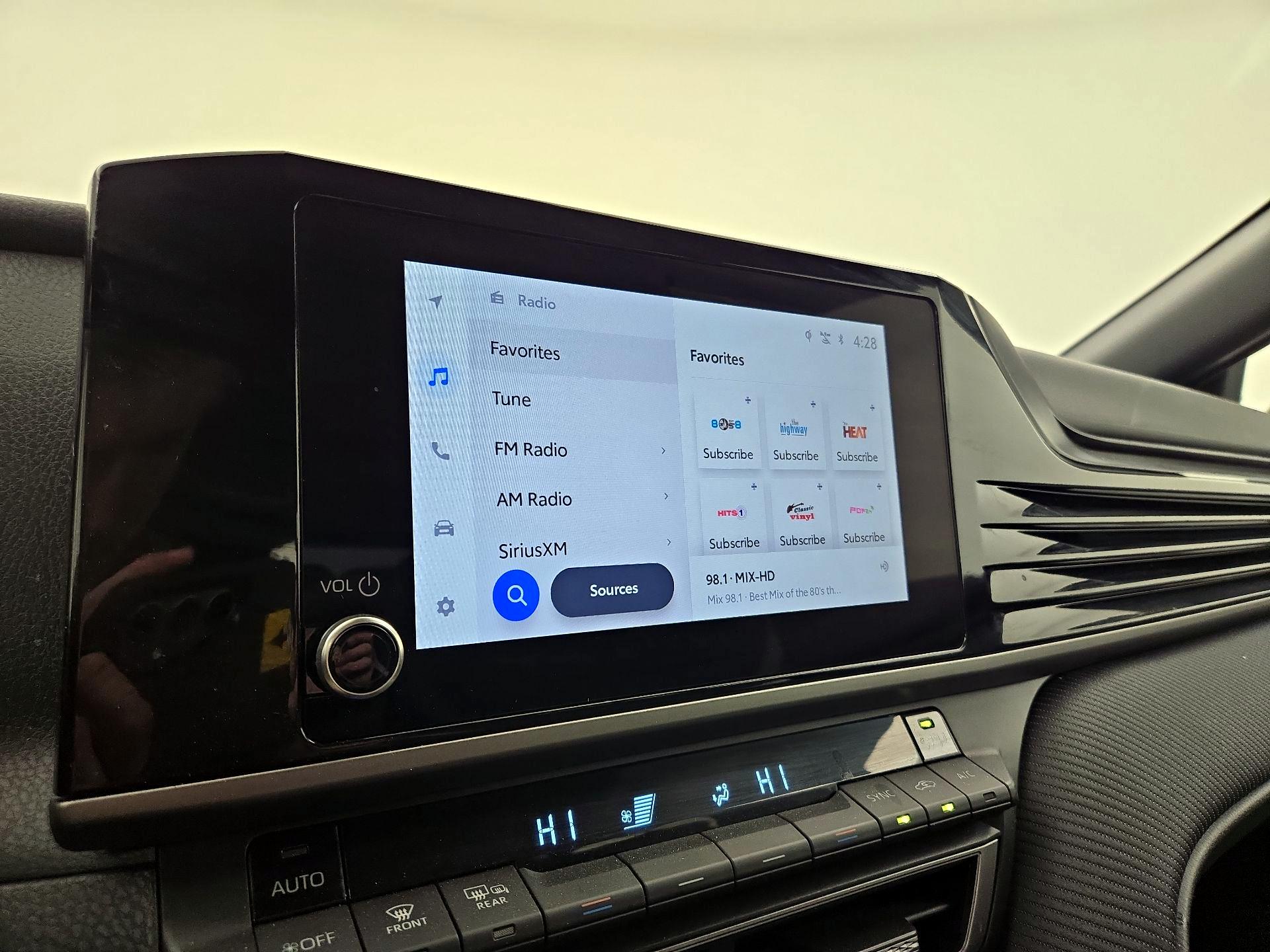 Thumbnail: 2025 Toyota Camry - 15