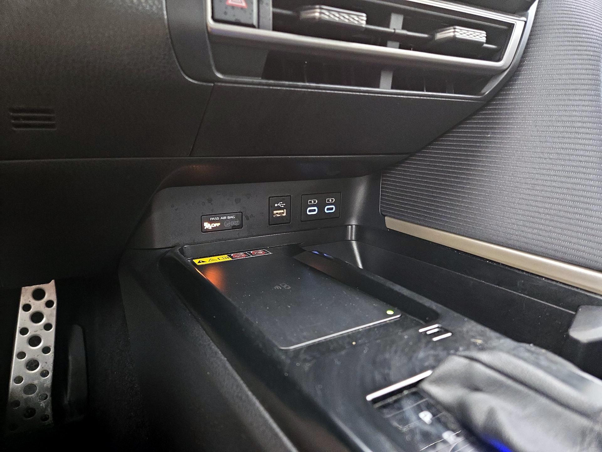 Thumbnail: 2025 Toyota Camry - 18