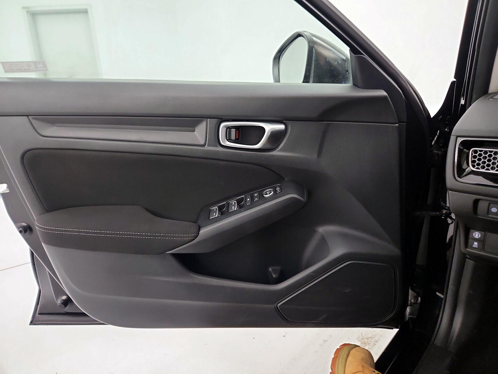 Thumbnail: 2023 Honda Civic - 12