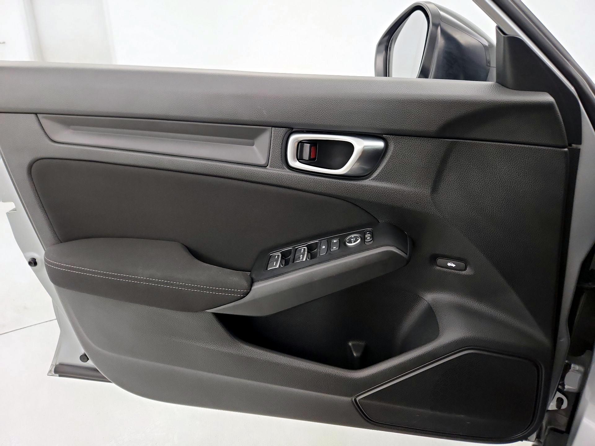 Thumbnail: 2024 Honda Civic - 12