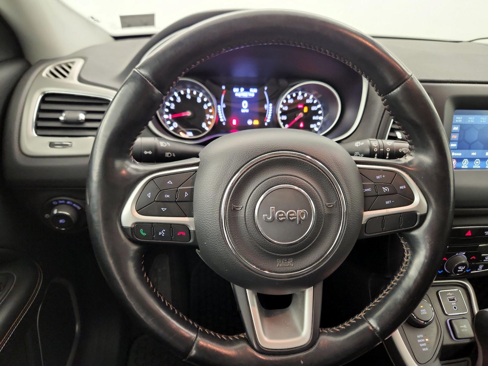 Thumbnail: 2020 Jeep Compass - 10