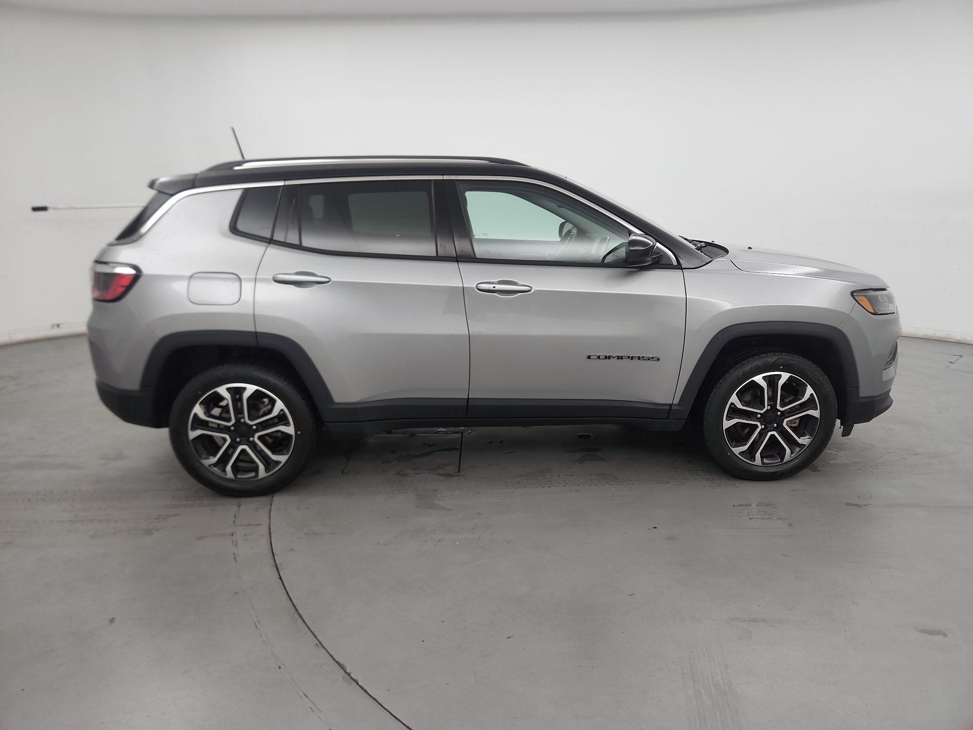 Thumbnail: 2022 Jeep Compass - 4