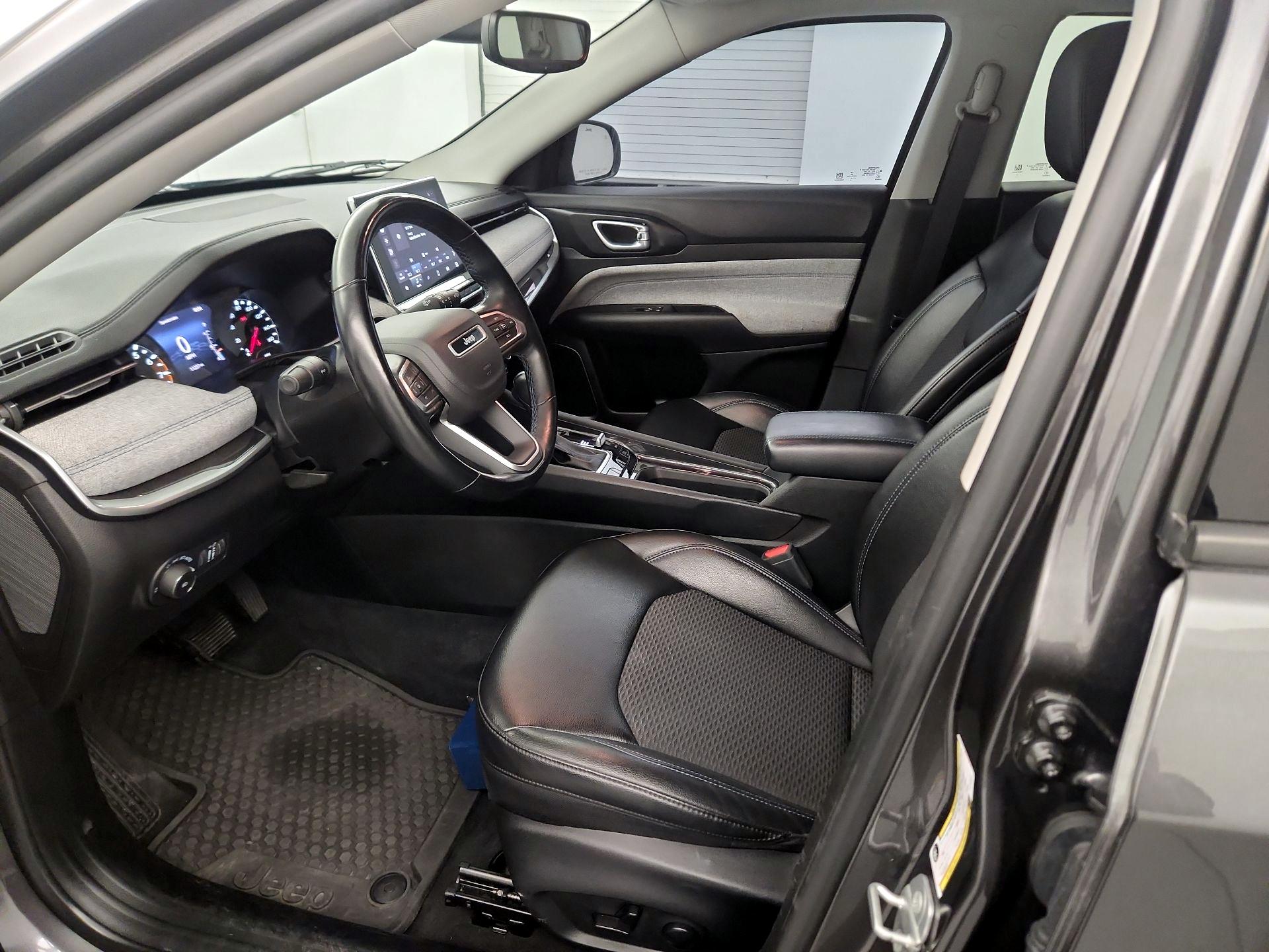 Thumbnail: 2022 Jeep Compass - 9