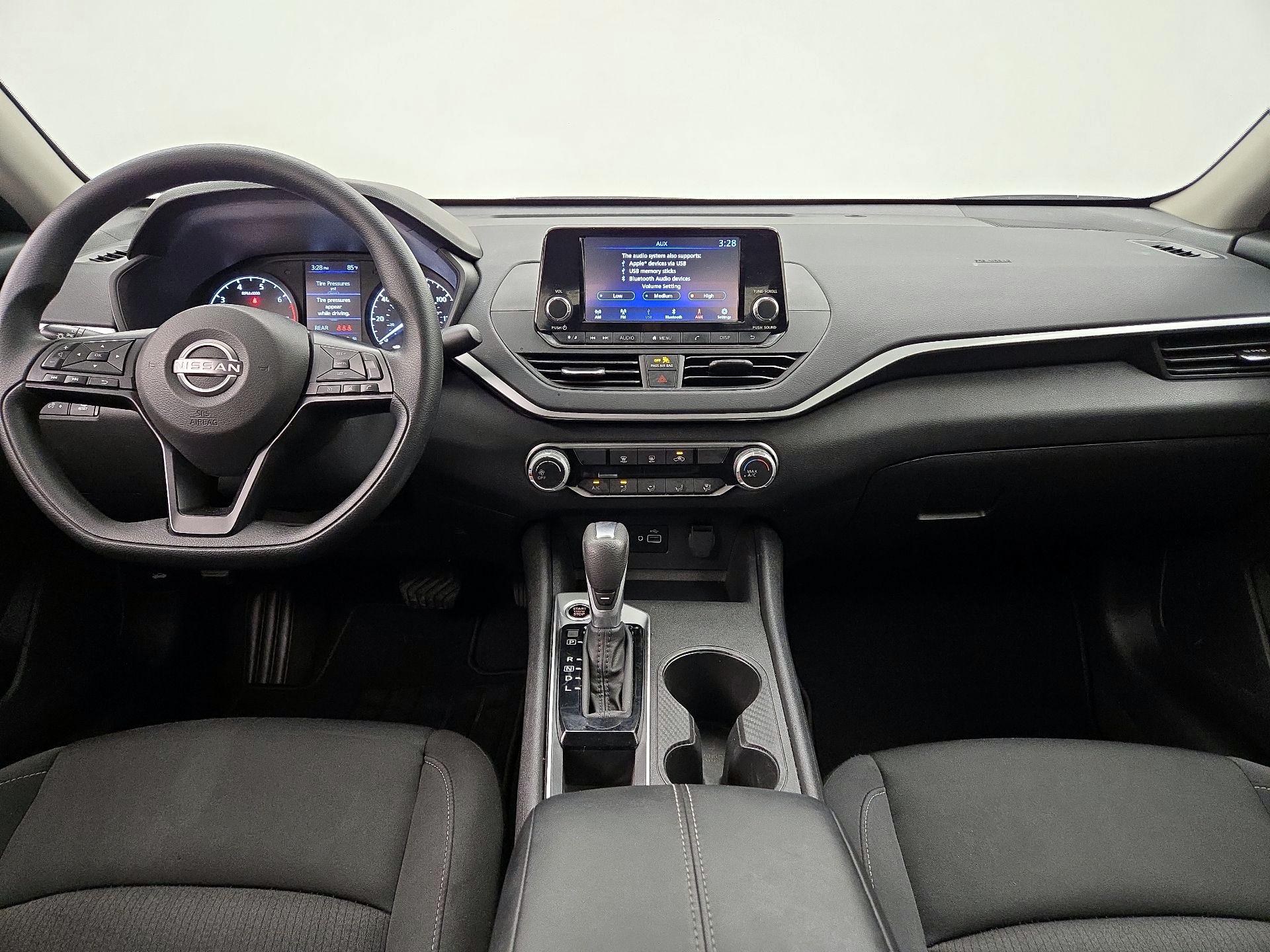 Thumbnail: 2024 Nissan Altima - 9