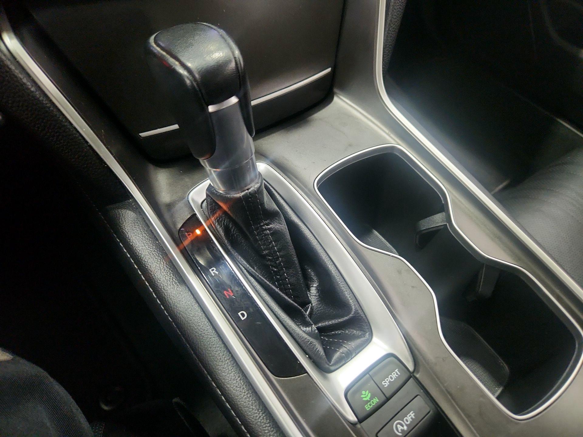 Thumbnail: 2022 Honda Accord - 17