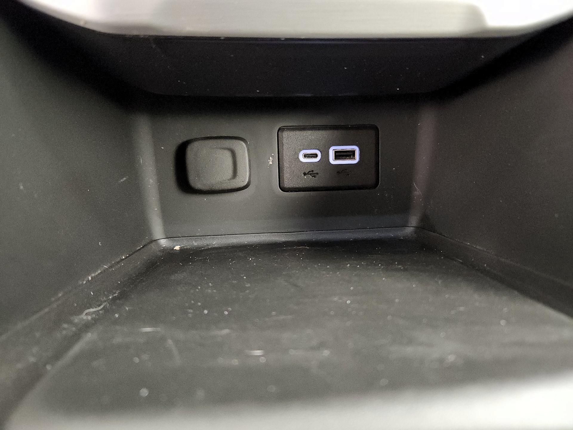 Thumbnail: 2023 GMC Acadia - 18