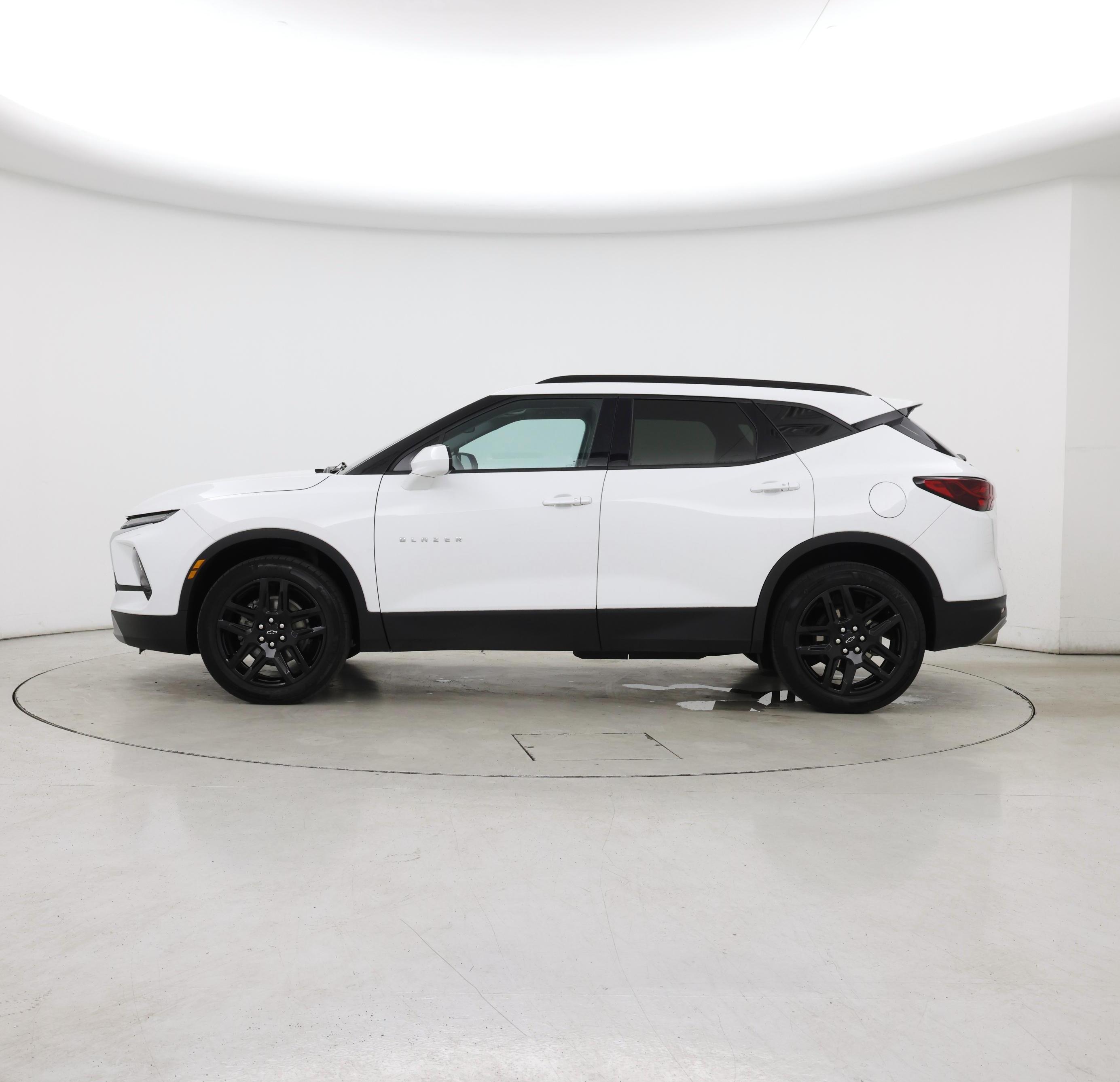 Thumbnail: 2023 Chevrolet Blazer - 3