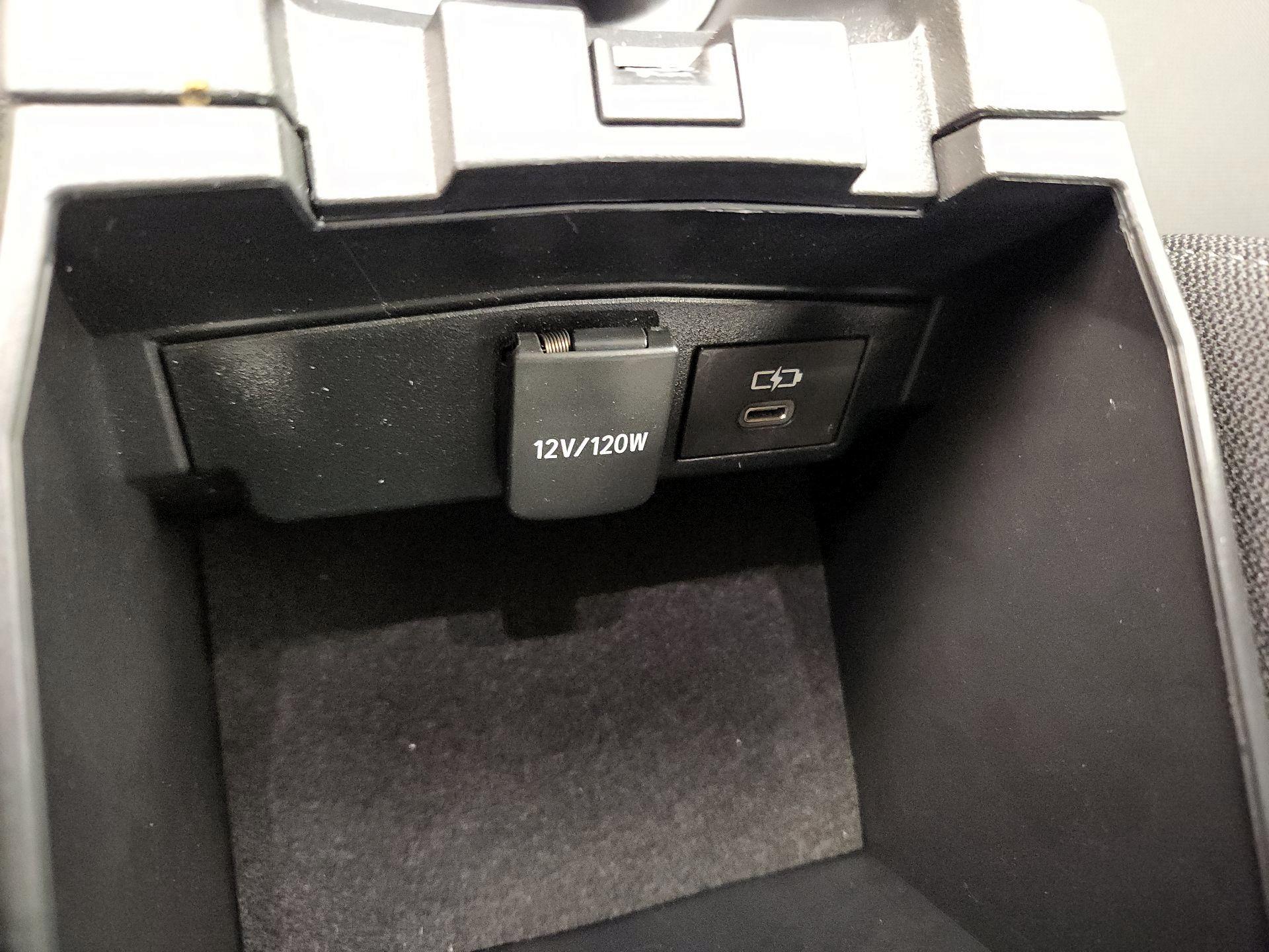 Thumbnail: 2024 Toyota Corolla - 19