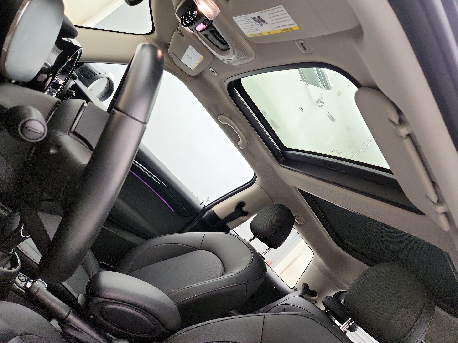 Thumbnail: 2023 MINI Cooper Hardtop - 19