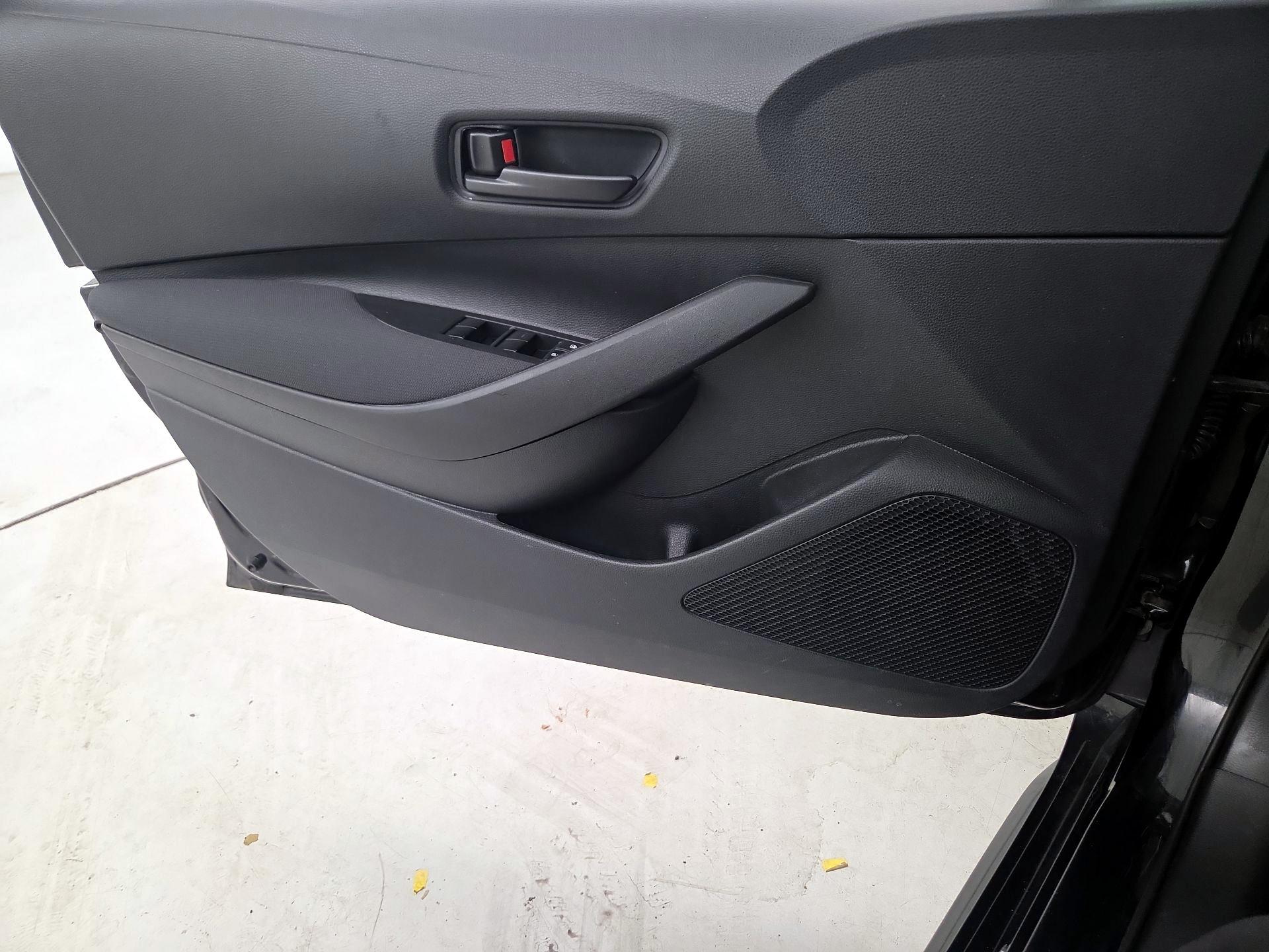 Thumbnail: 2025 Toyota Corolla - 12