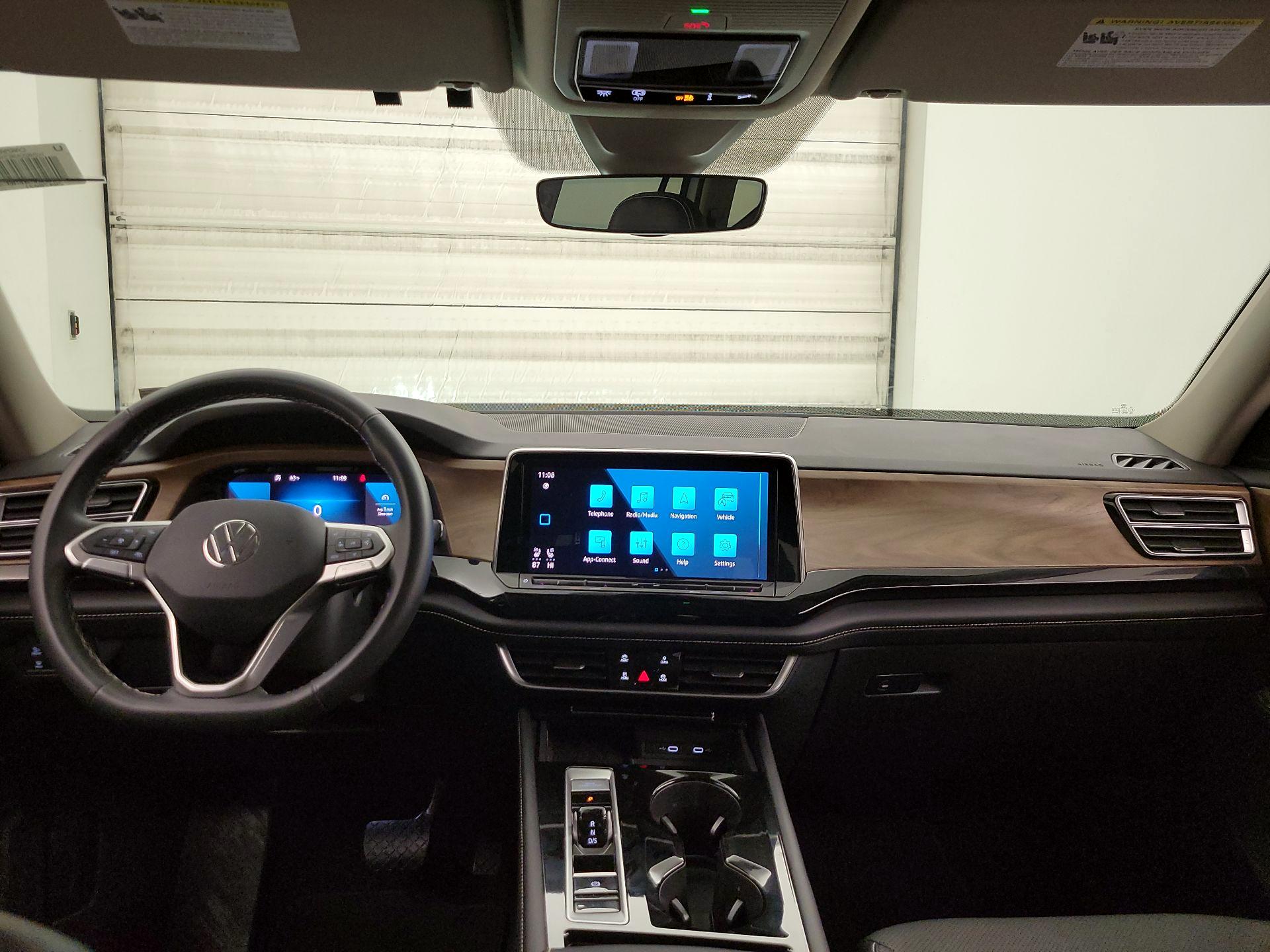 Thumbnail: 2024 Volkswagen Atlas - 9