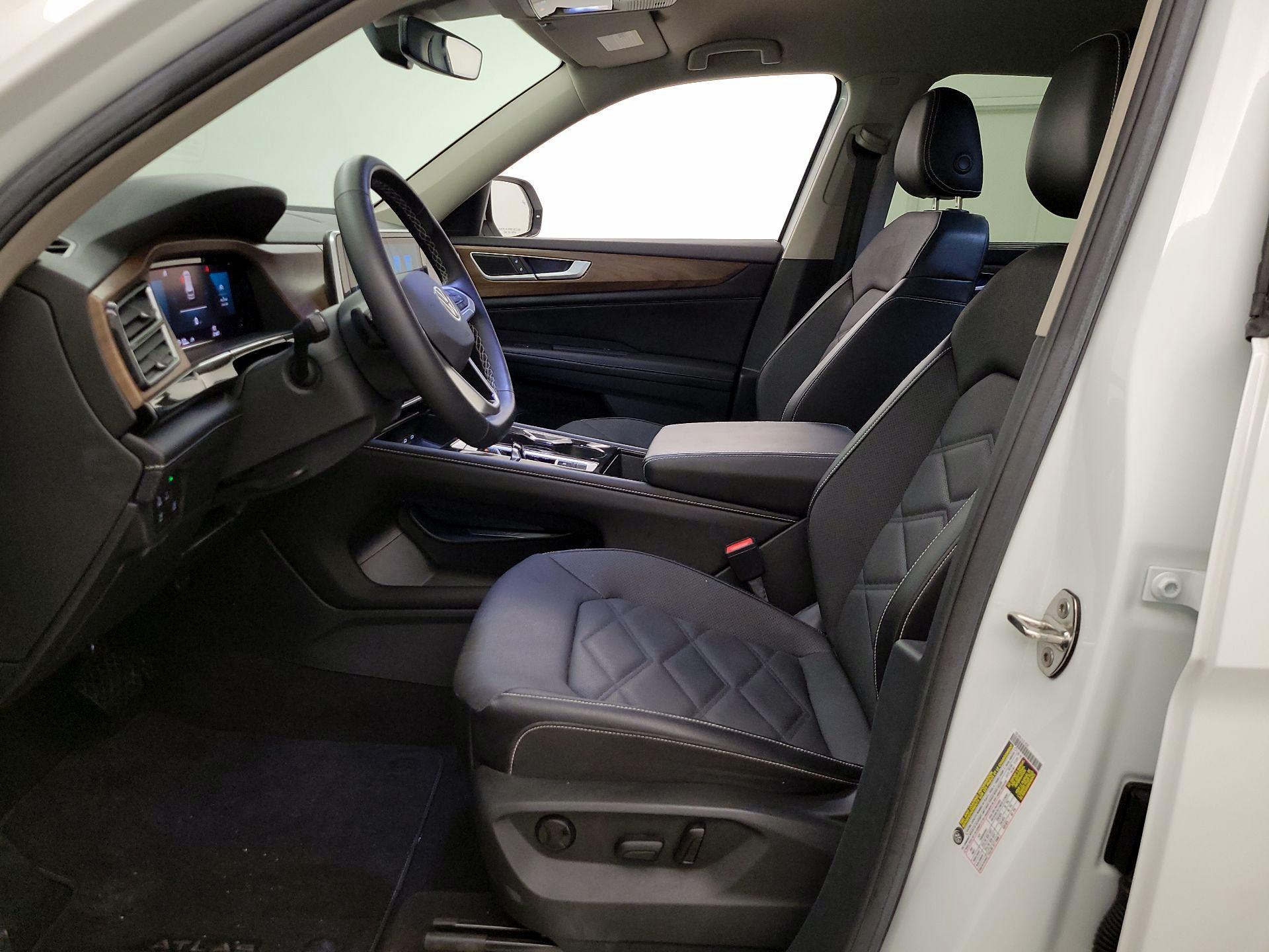 Thumbnail: 2024 Volkswagen Atlas - 11