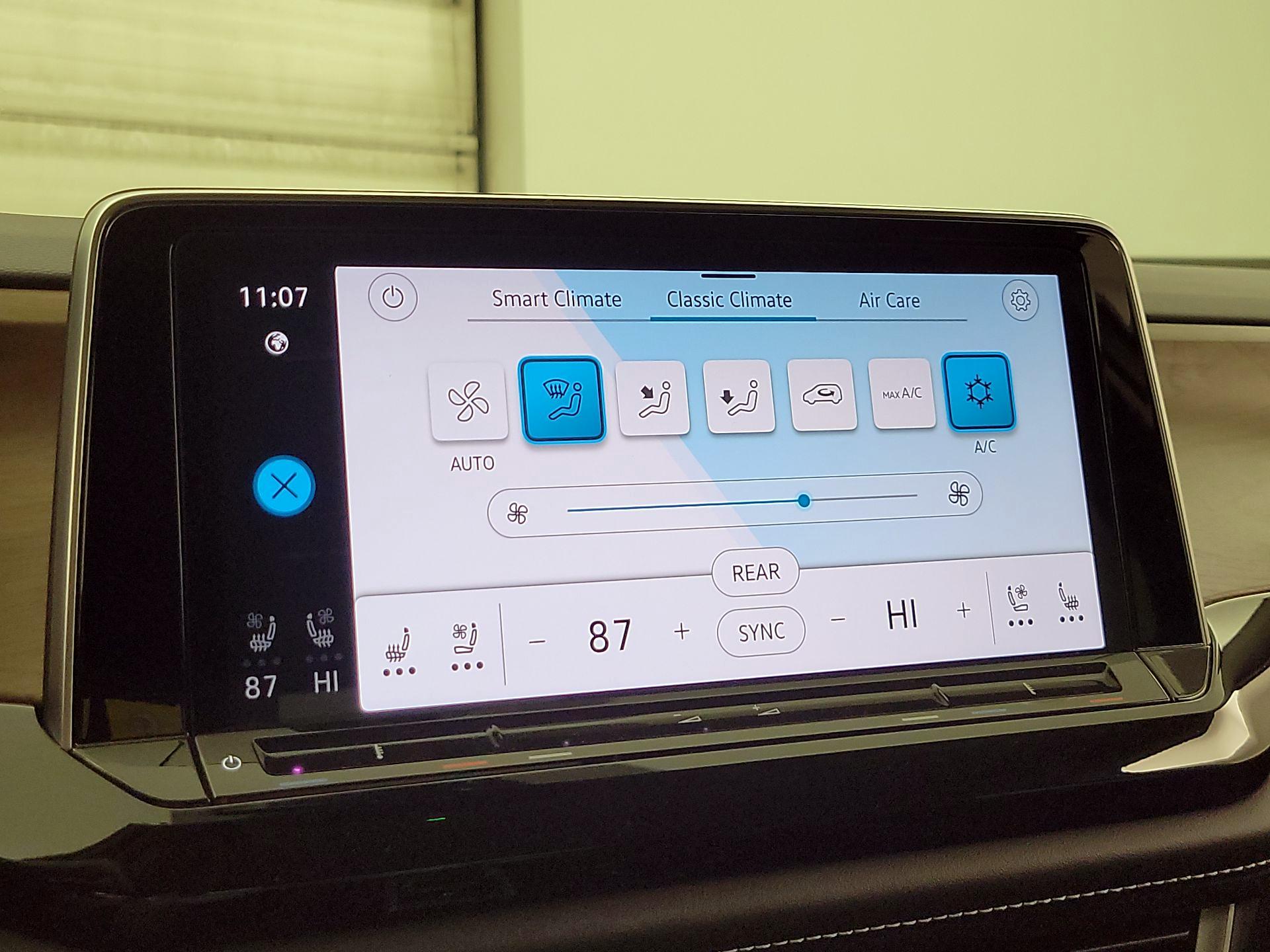 Thumbnail: 2024 Volkswagen Atlas - 16