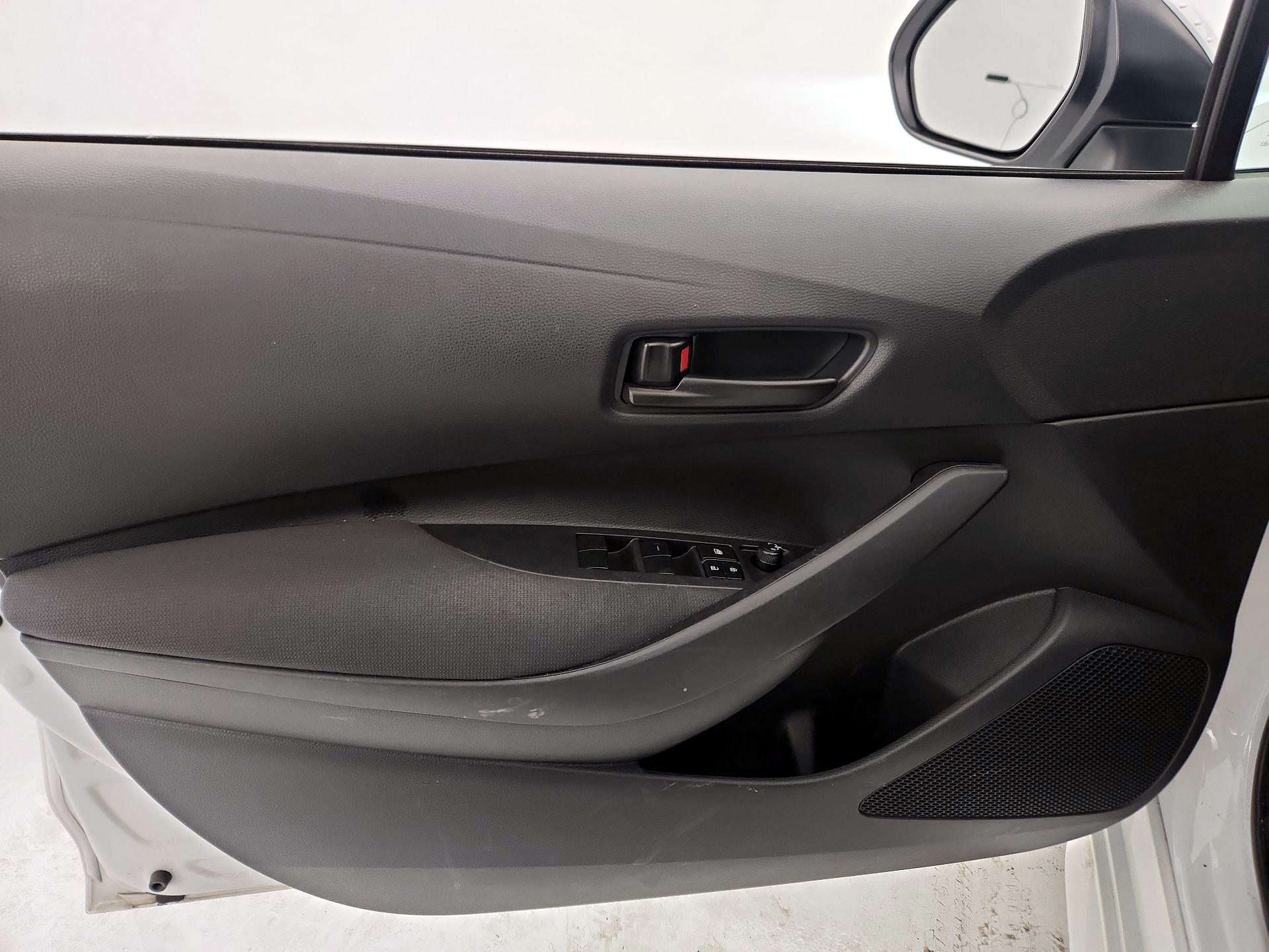 Thumbnail: 2025 Toyota Corolla - 12