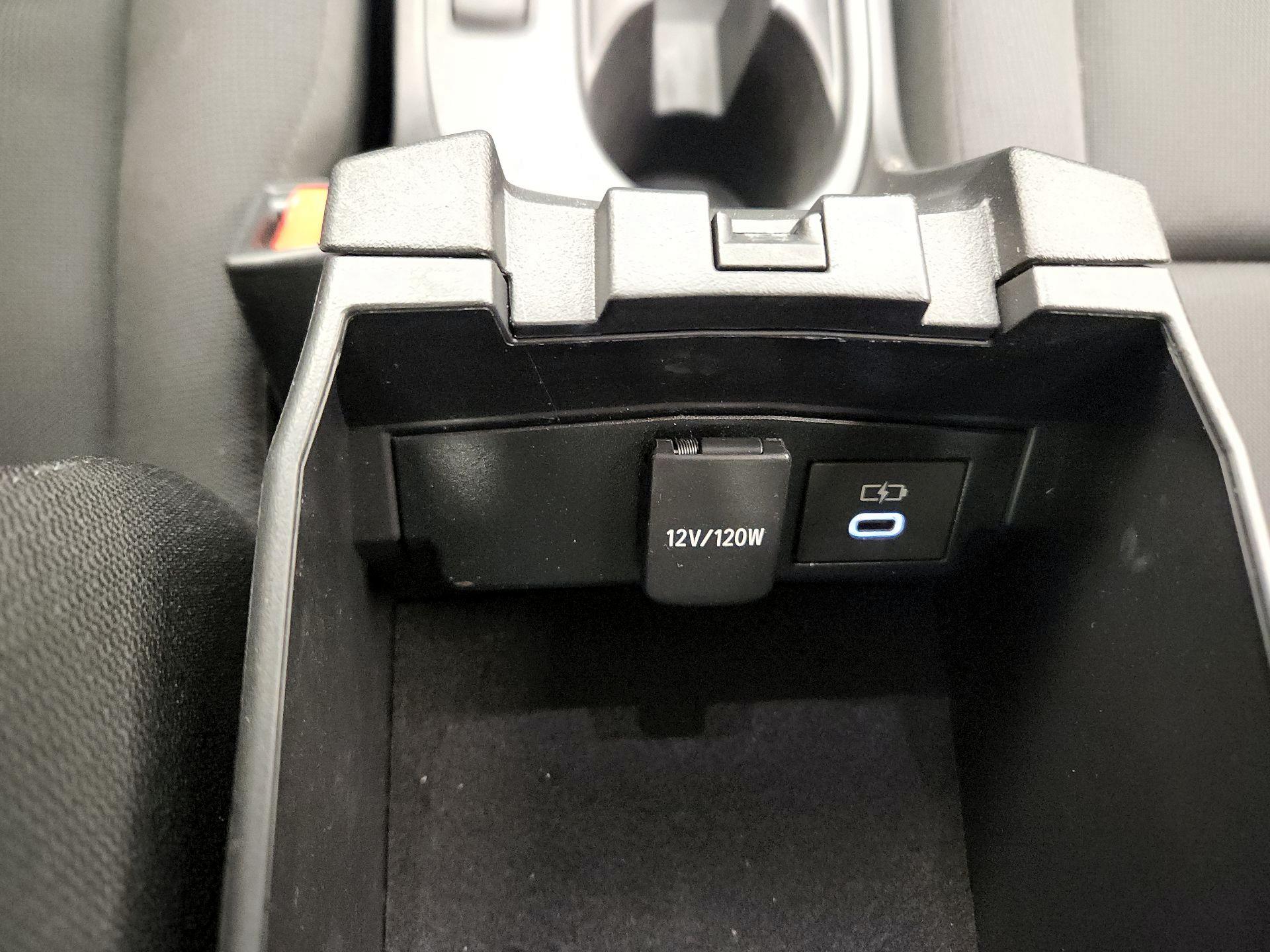 Thumbnail: 2025 Toyota Corolla - 18